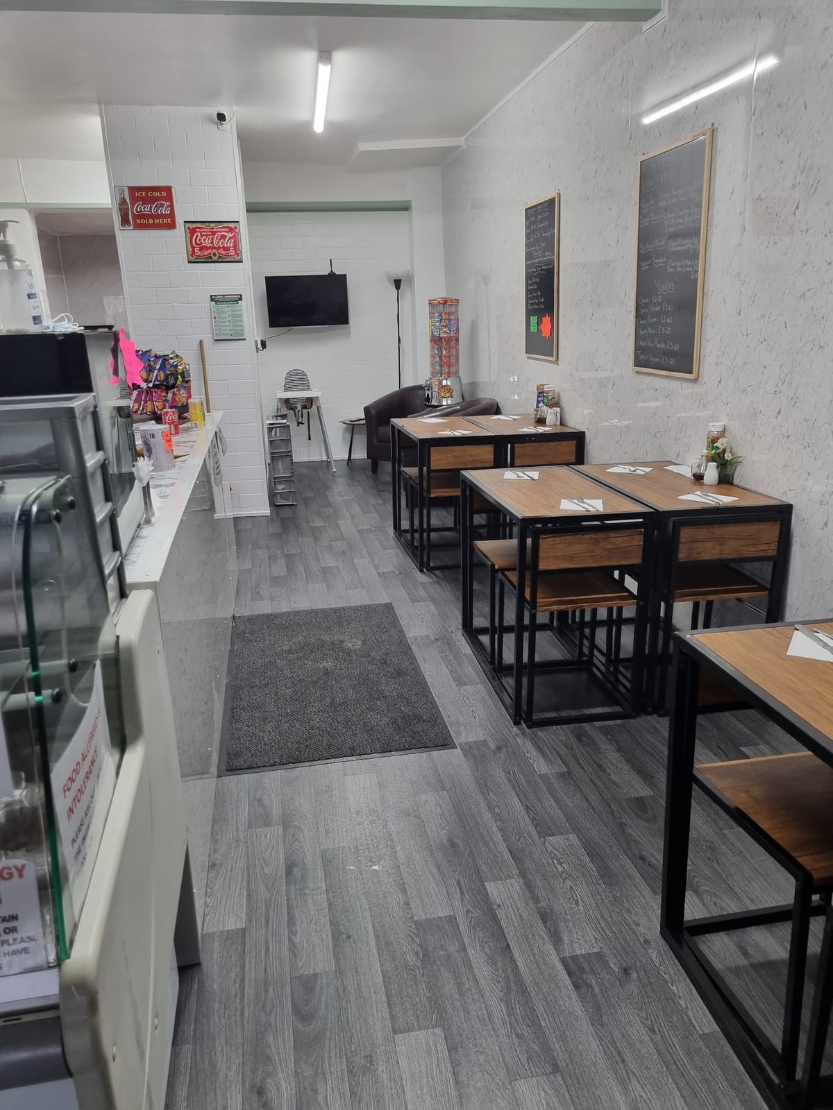 Angie's Café