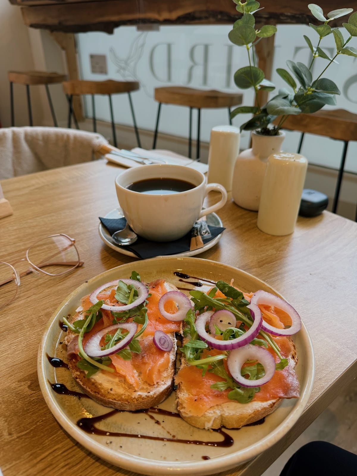 Westbird Cafe Bar