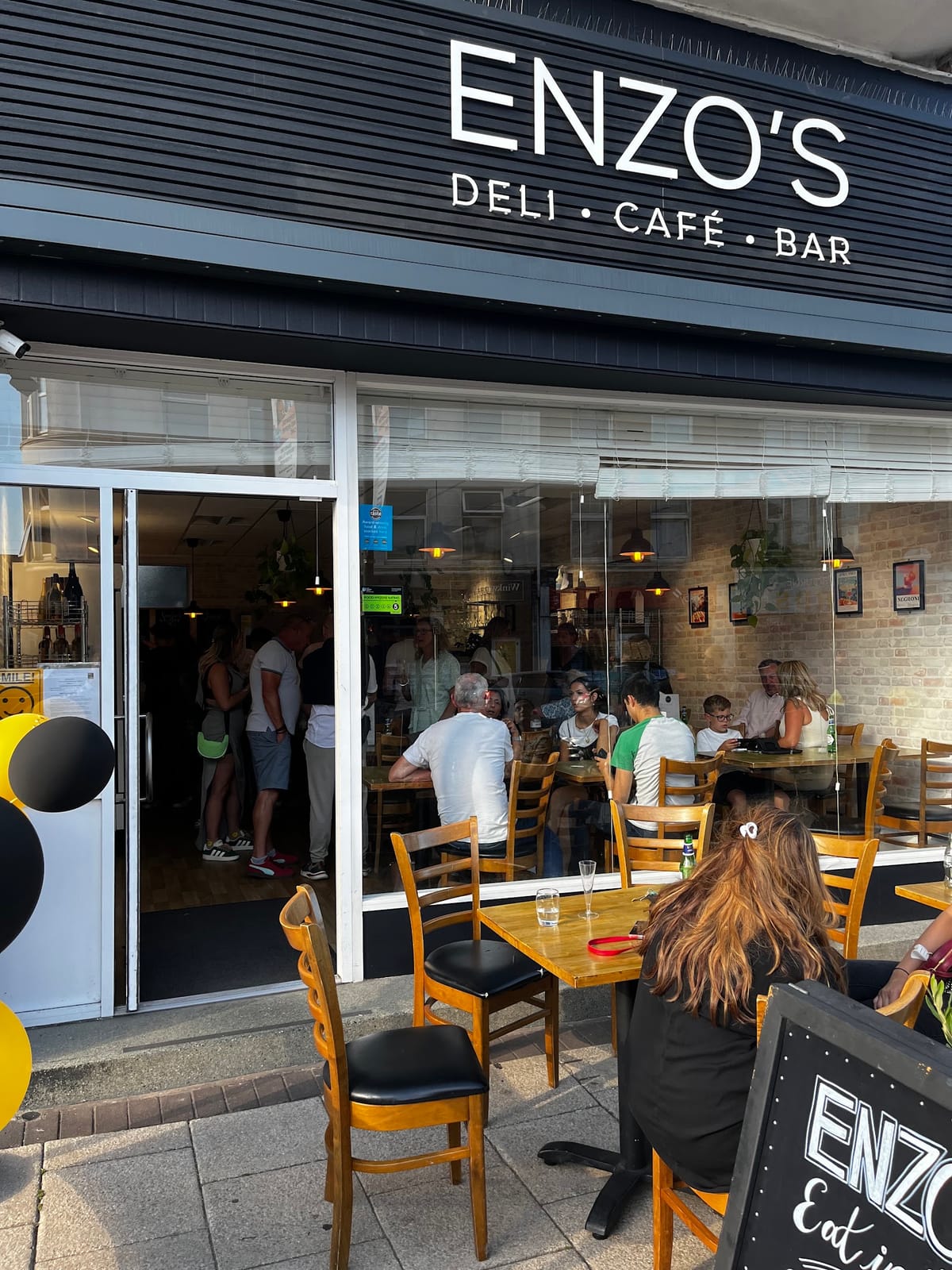 Enzo's Deli Cafe Bar