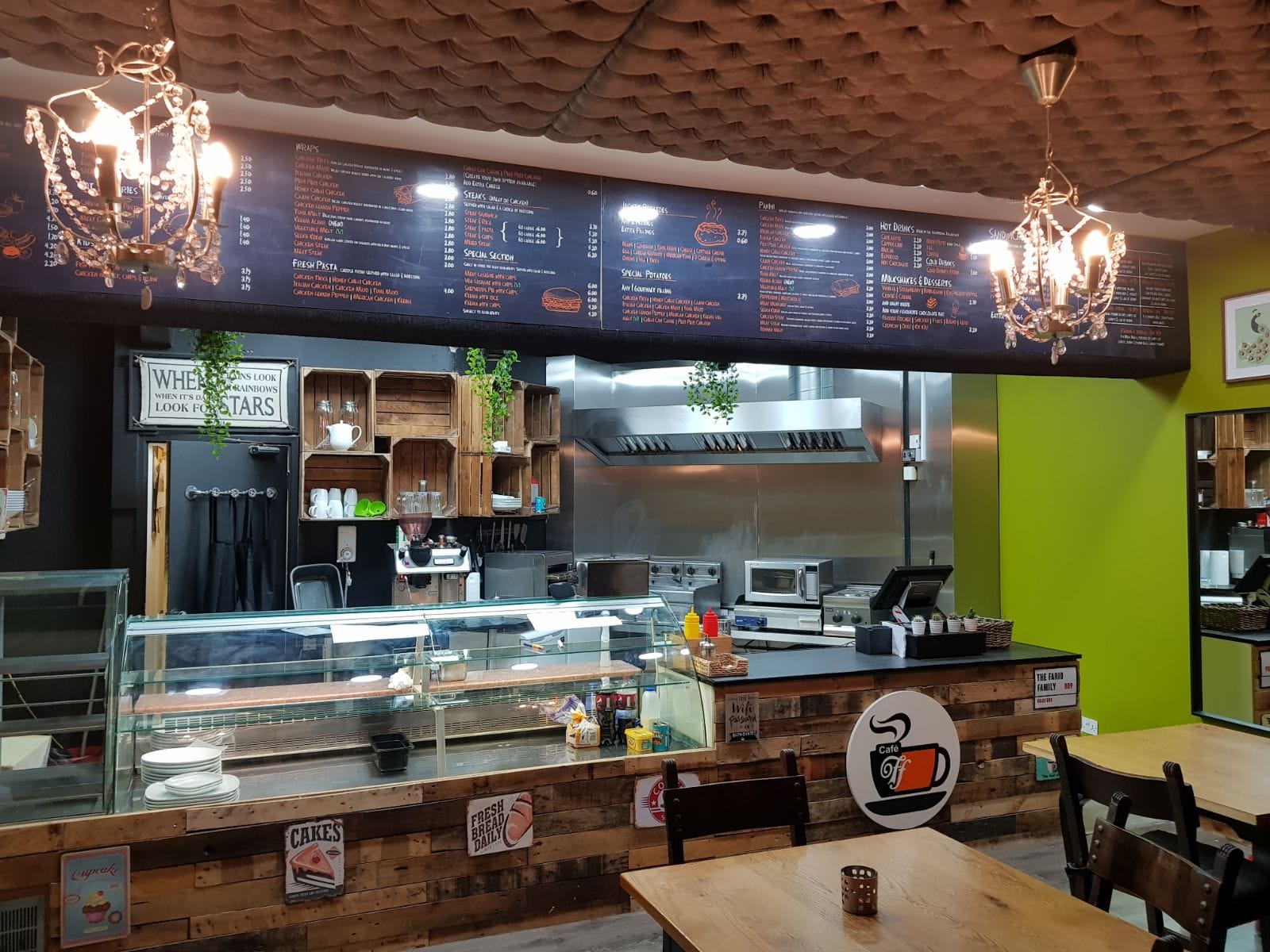 Lalas cafe & brunch
