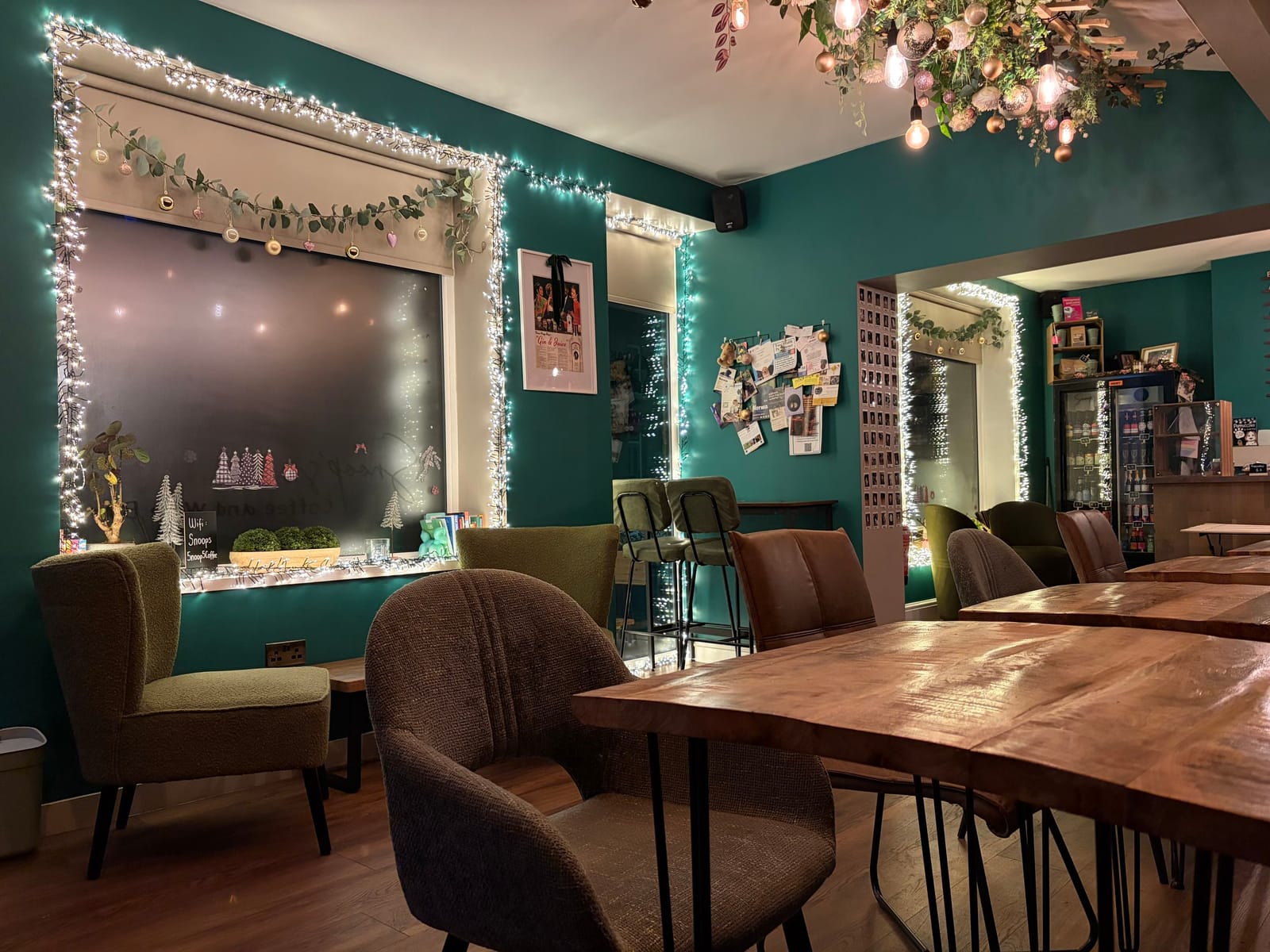 Snoop's Coffee and Wine Bar photo 2