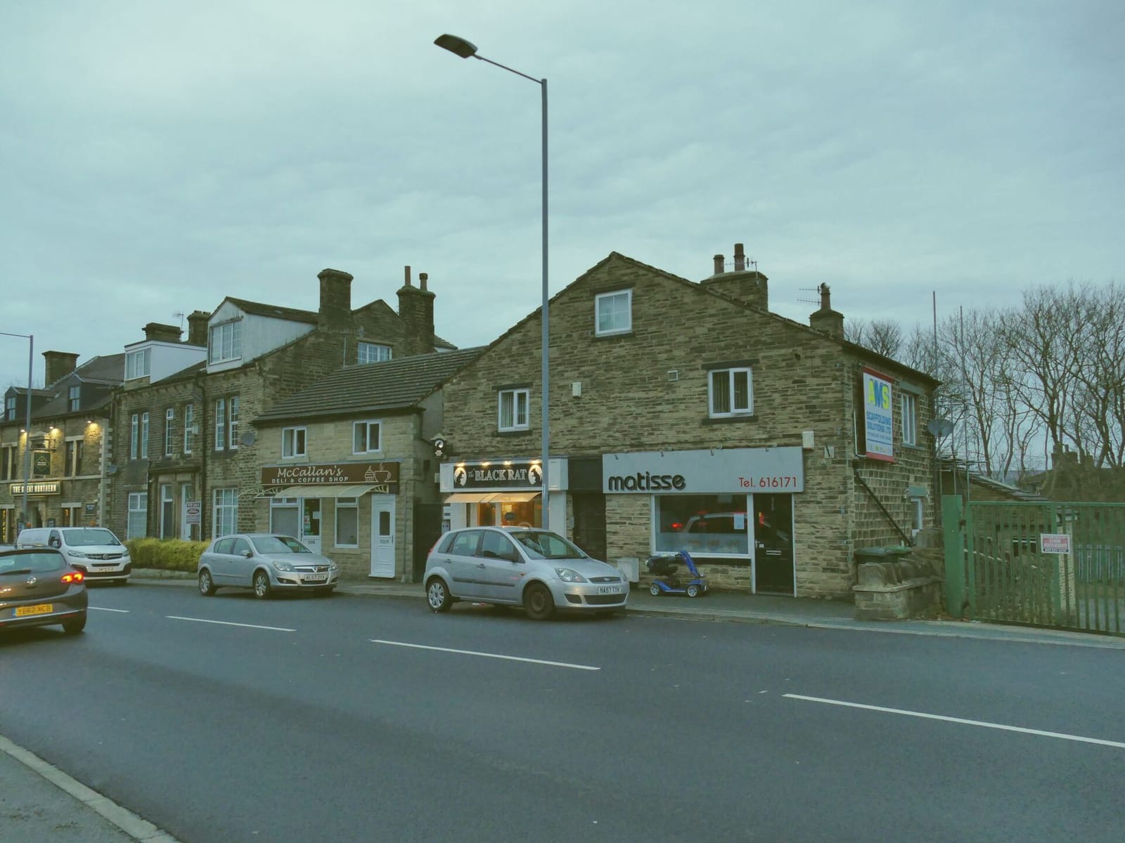 Elliott's Delicatessen and Café photo 2