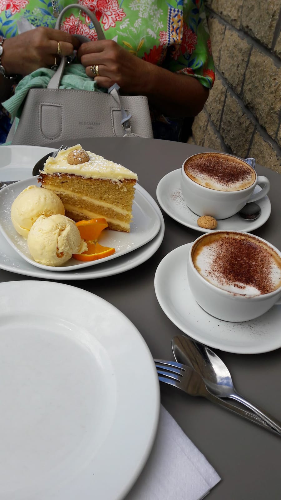 Blend Cafe Bar