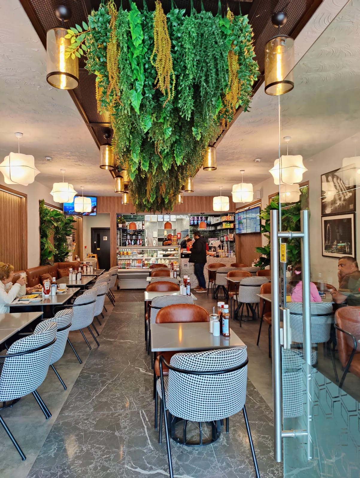 Canons Café
