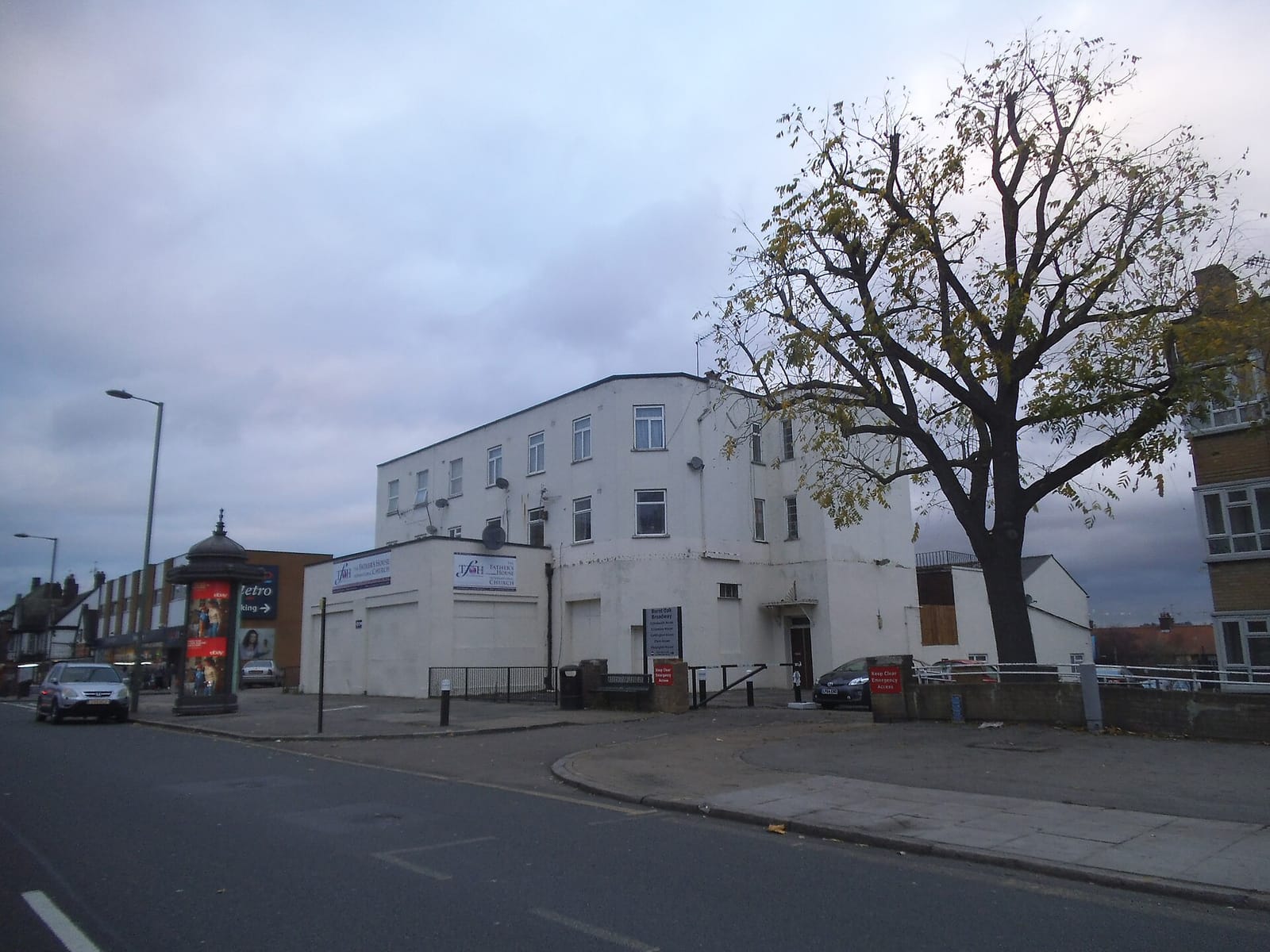DI LORO Edgware photo 5