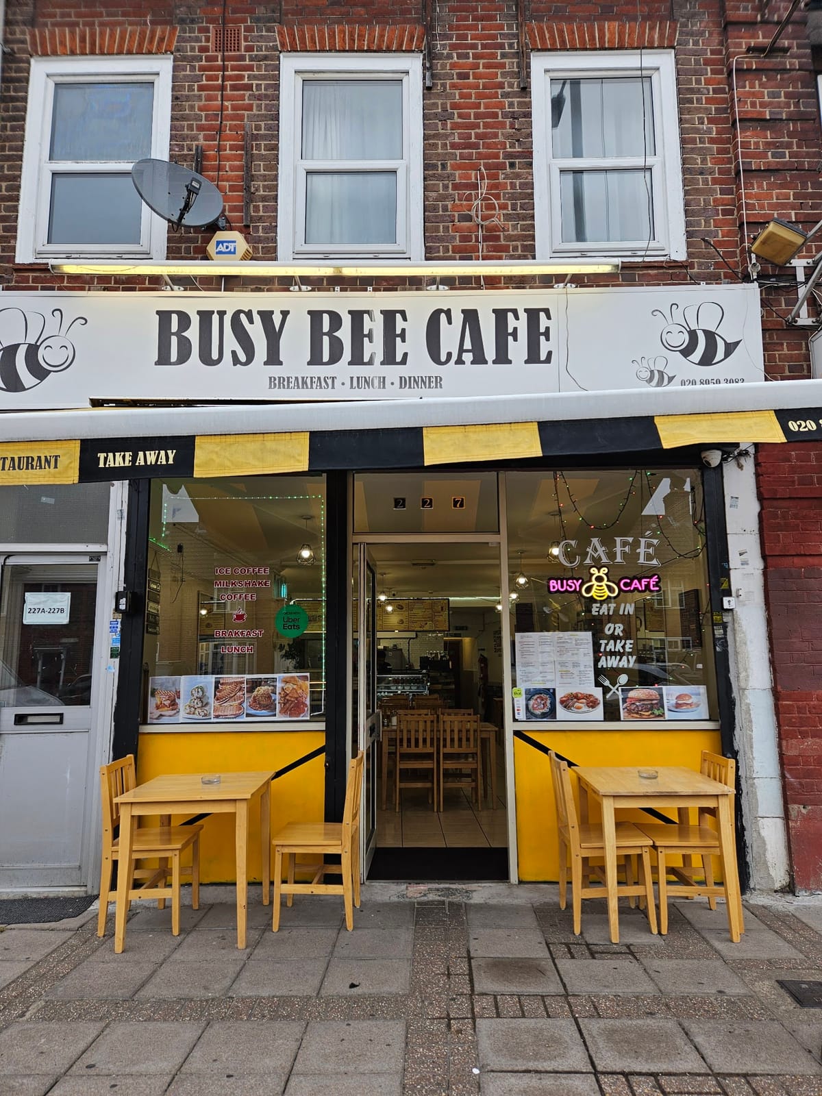 Busy Beez Cafe
