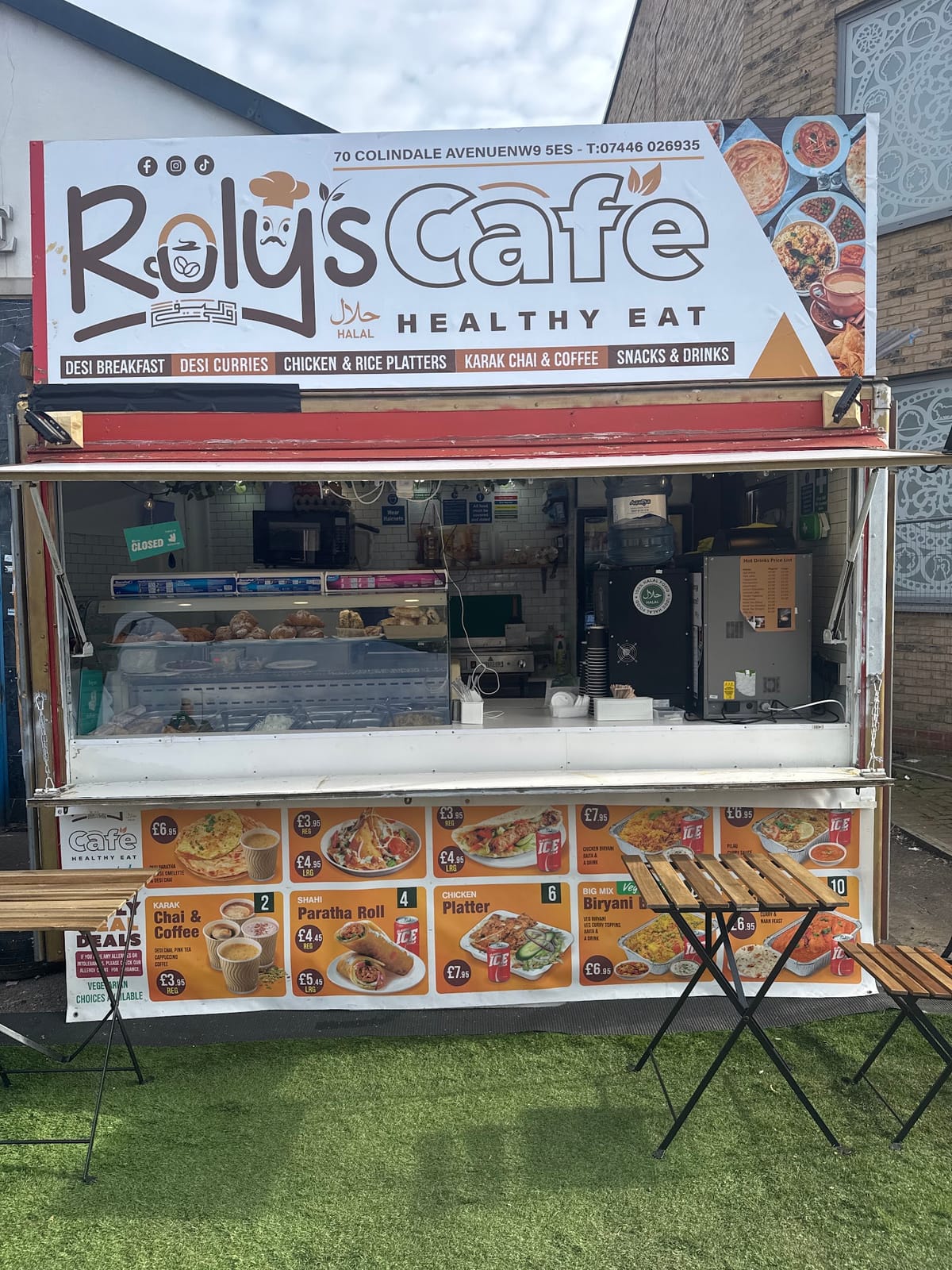 Roly's Cafe