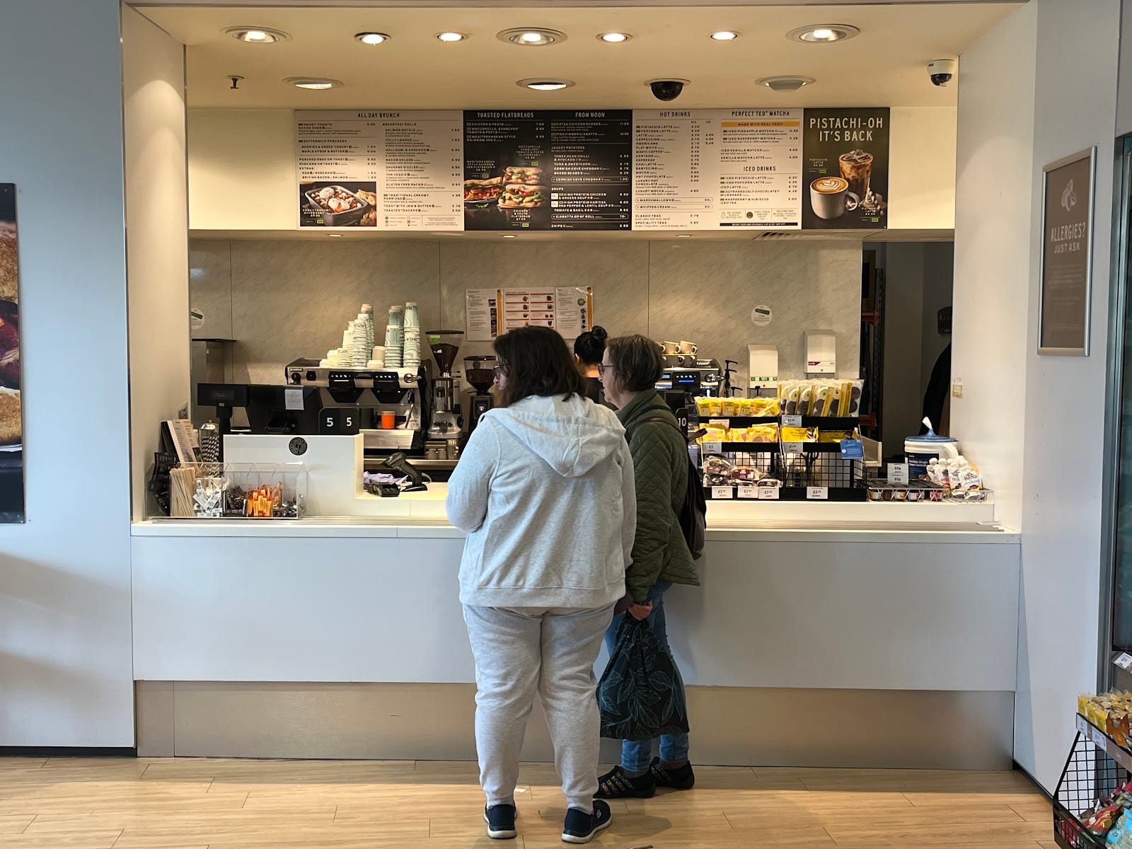 M&S Café