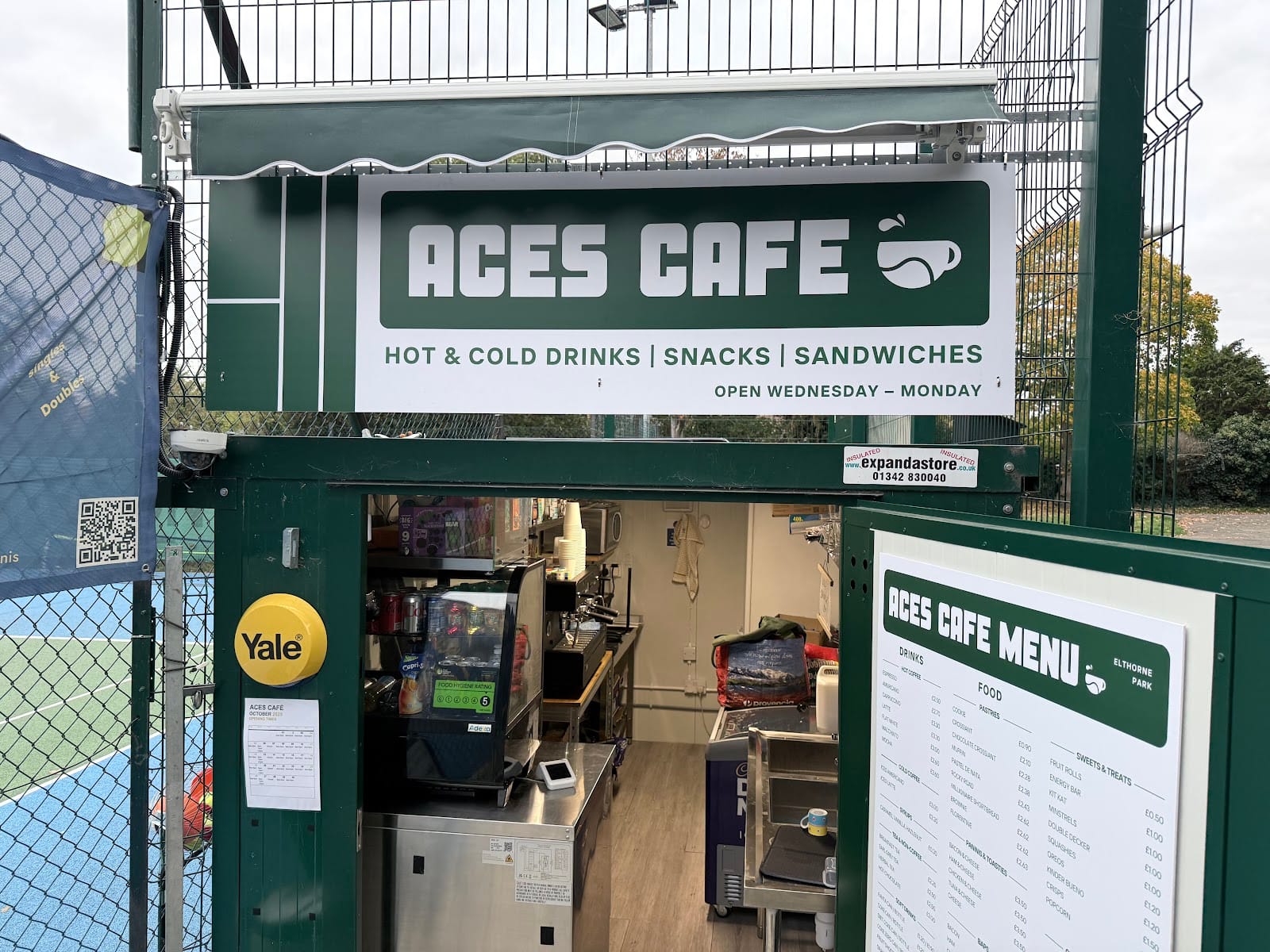 Aces Cafe