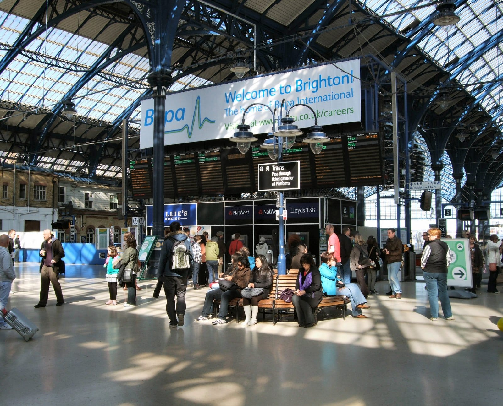 Brighton Station Passenger Lounge Cafe and Waiting Room photo 2