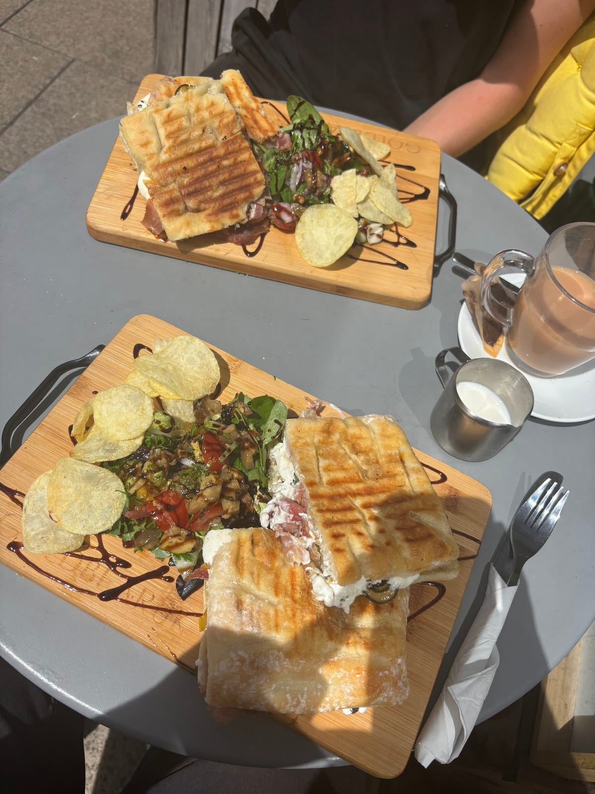 Neapolis Italian Café