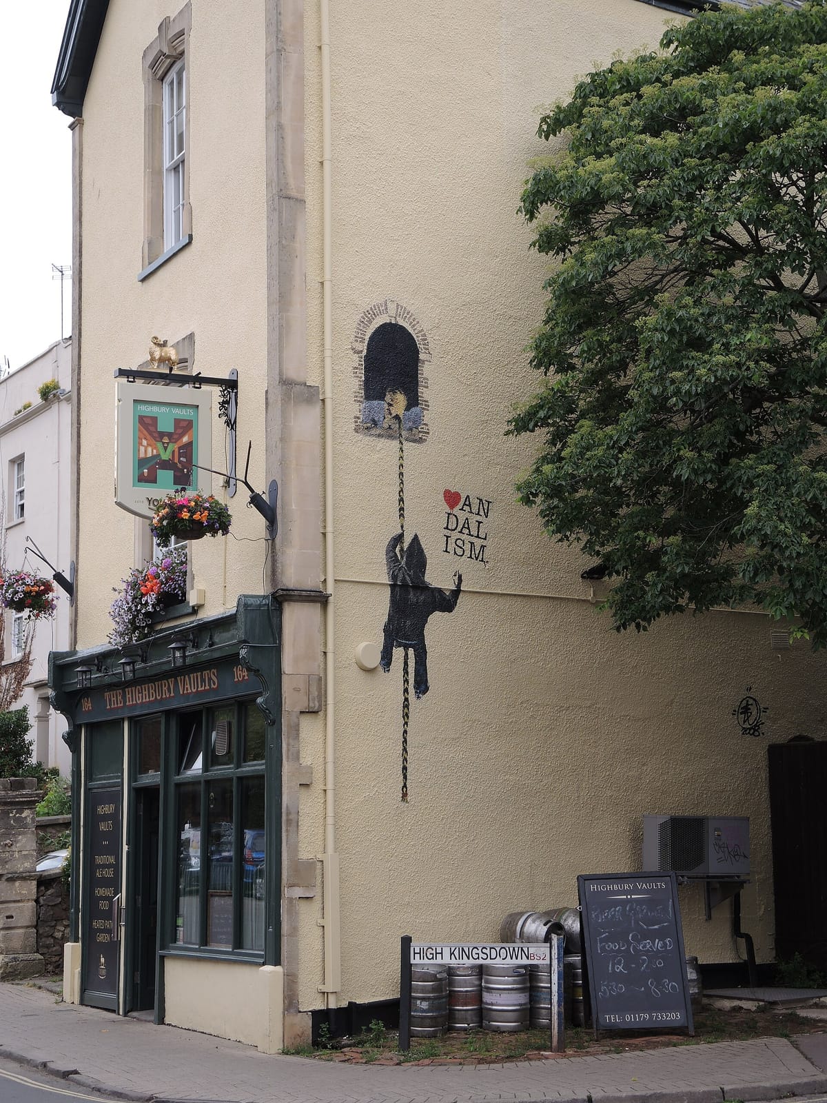 Bad Squirrel Cafe & Lounge photo 5