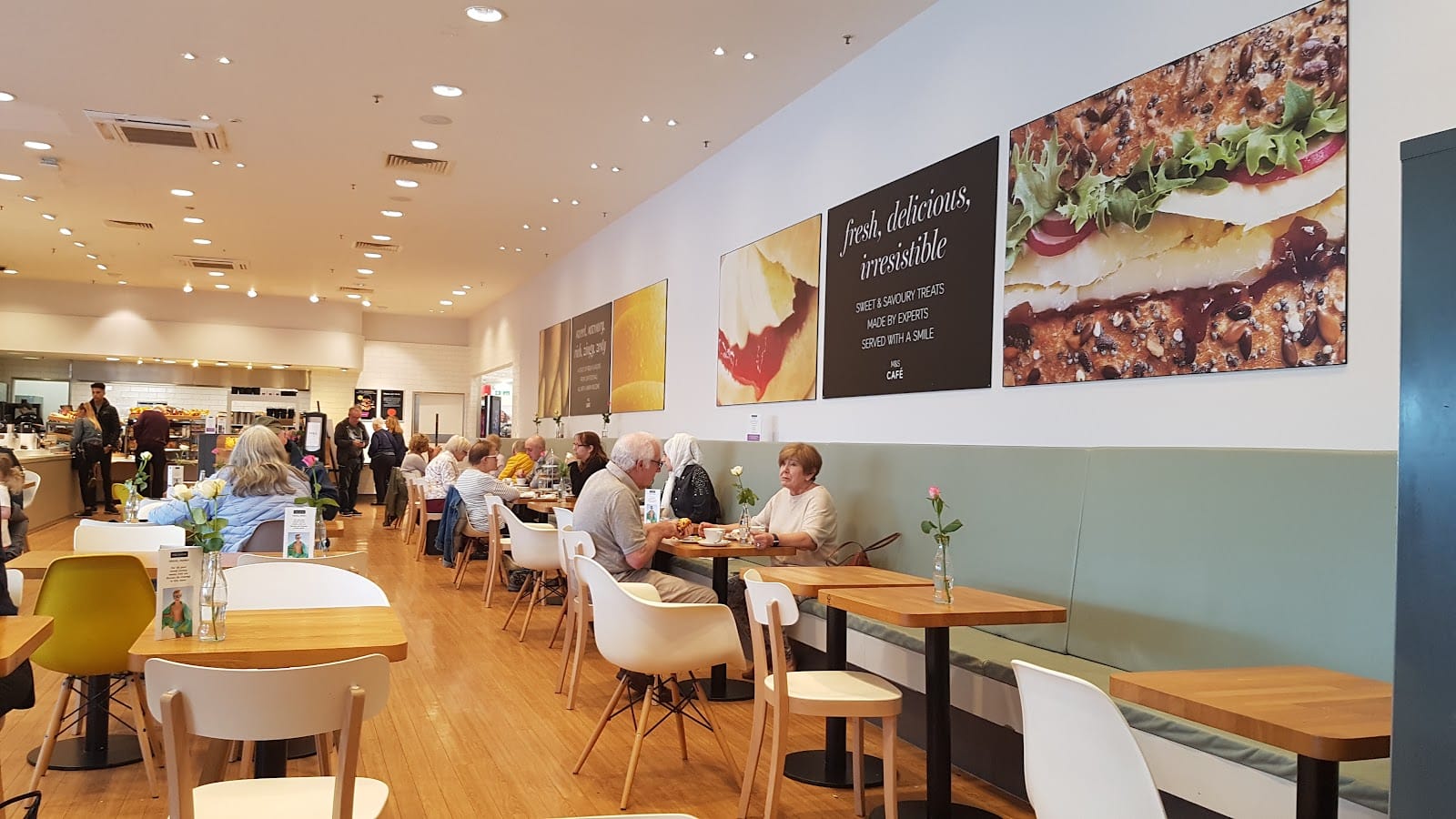 M&S Café