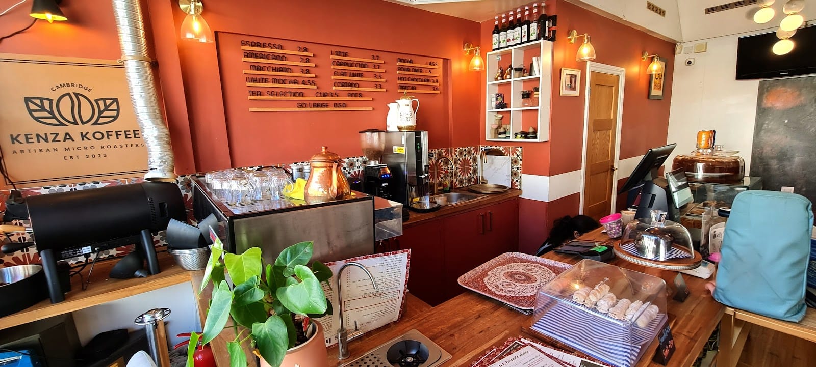 Noshe Restaurant and Coffee House