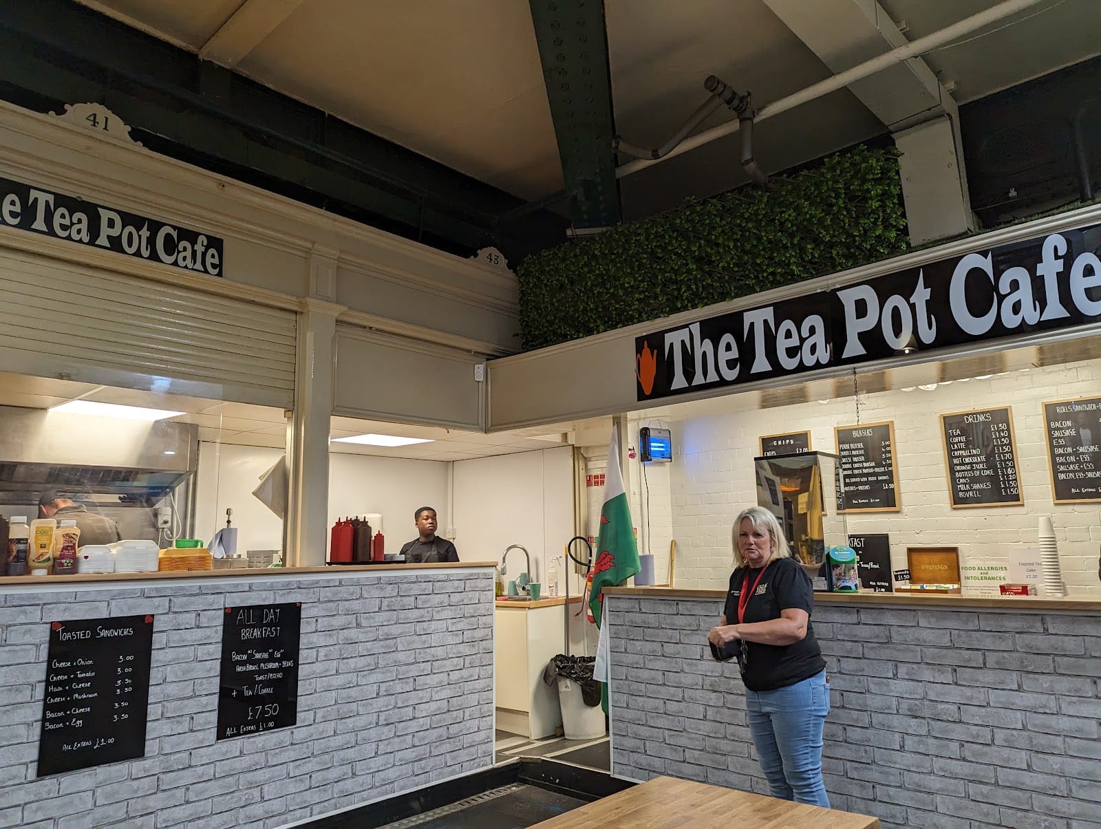 The Tea Pot Cafe