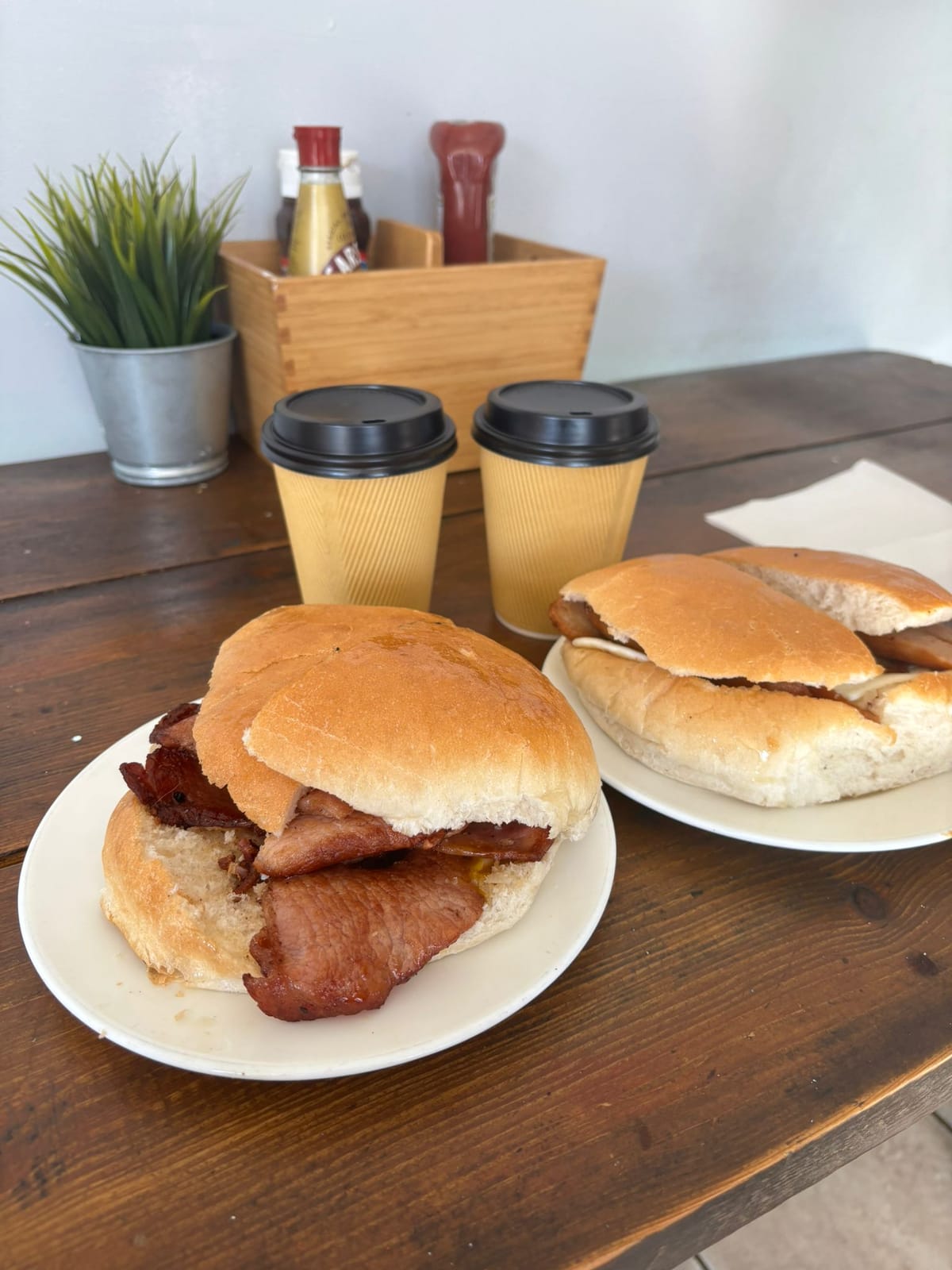 Corner Café