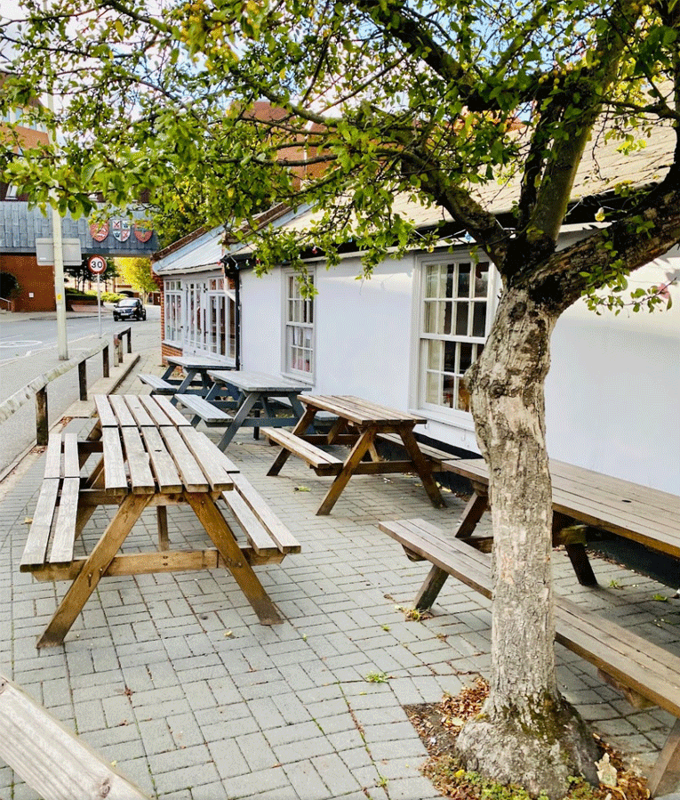 Trotters Bar & Kitchen photo 4