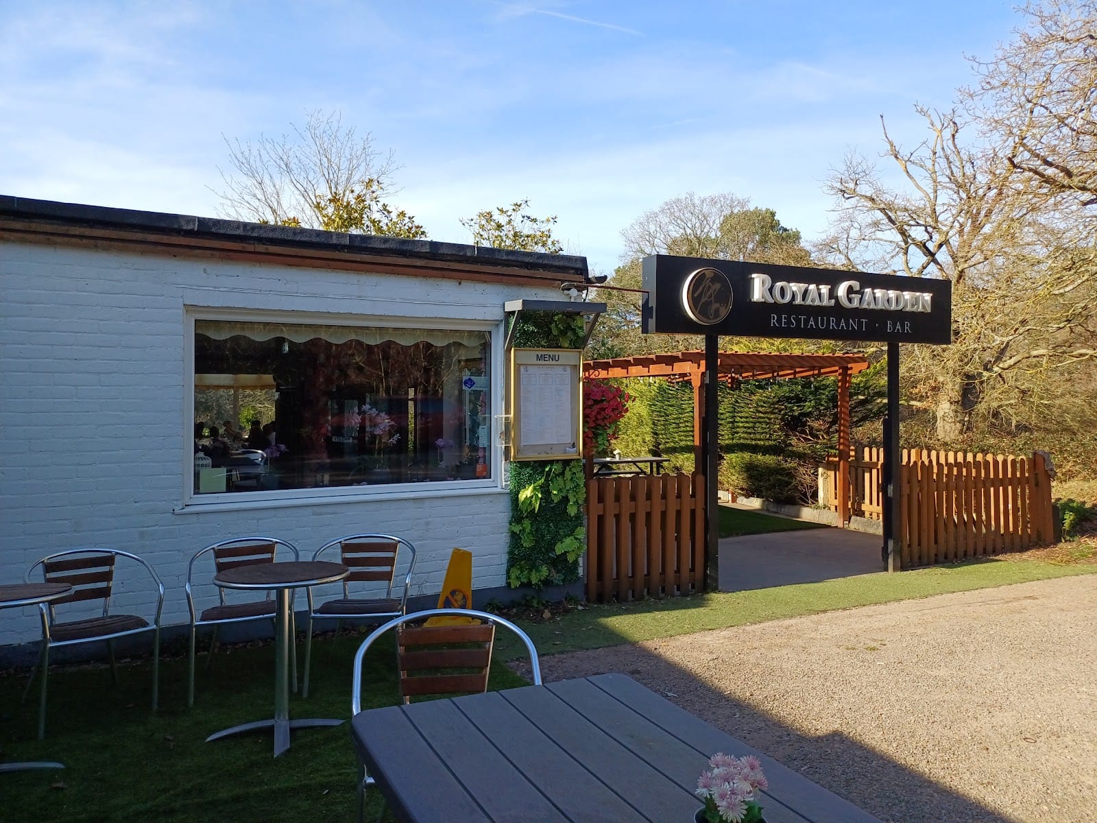 Royal cafe