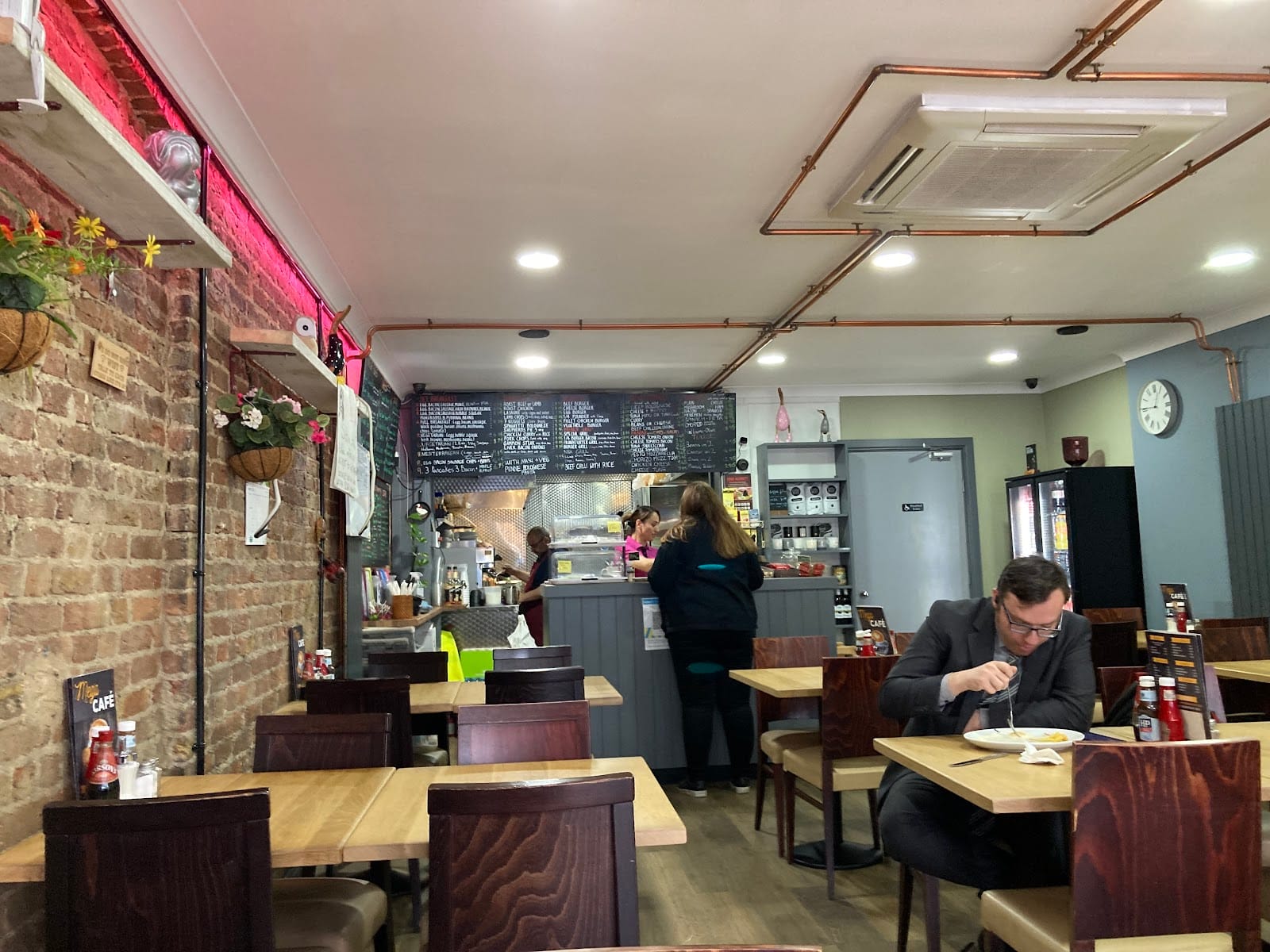 Mega Cafe