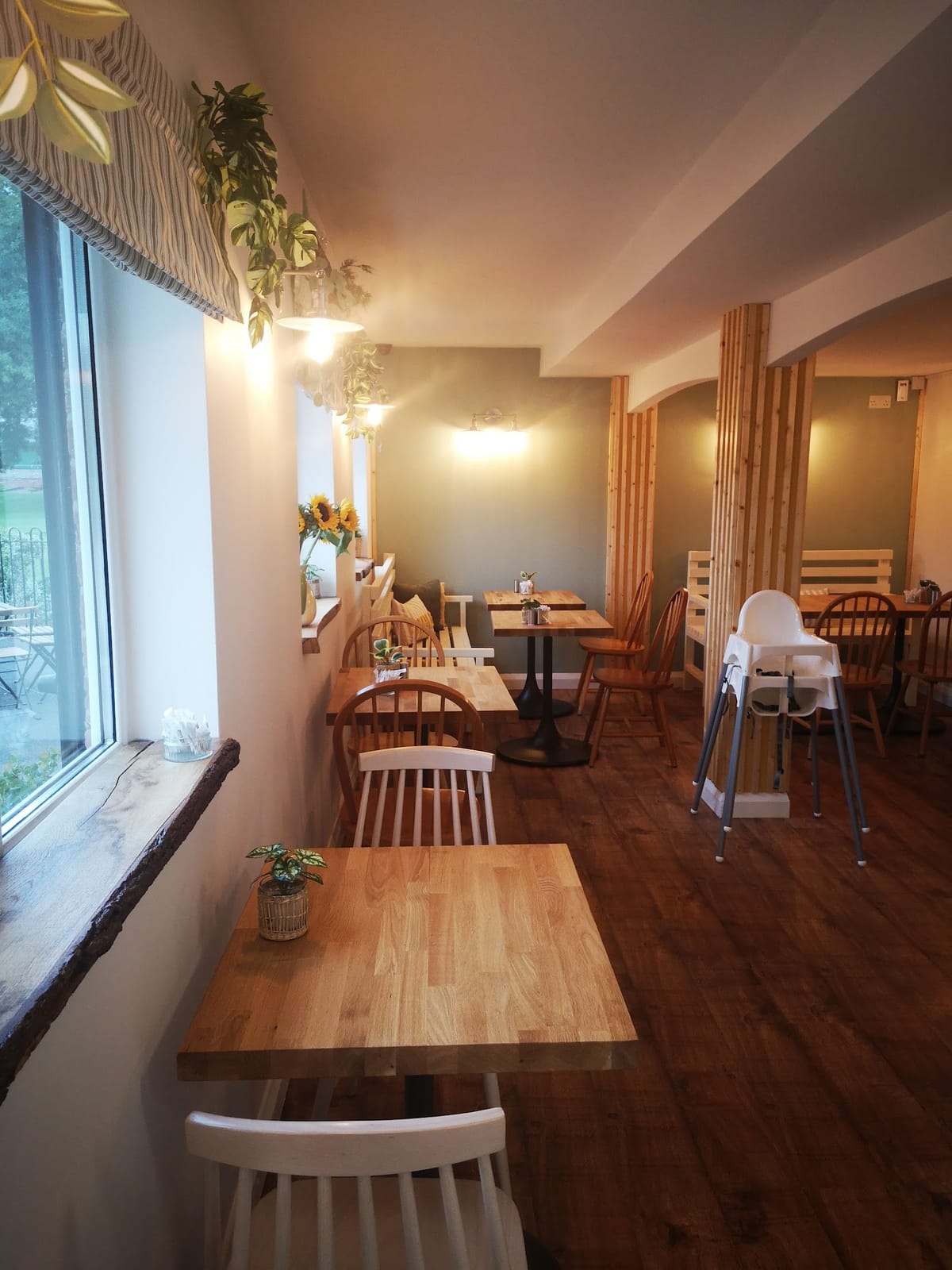 Jolly'S Kafe @ Chaddesden Park Cafe