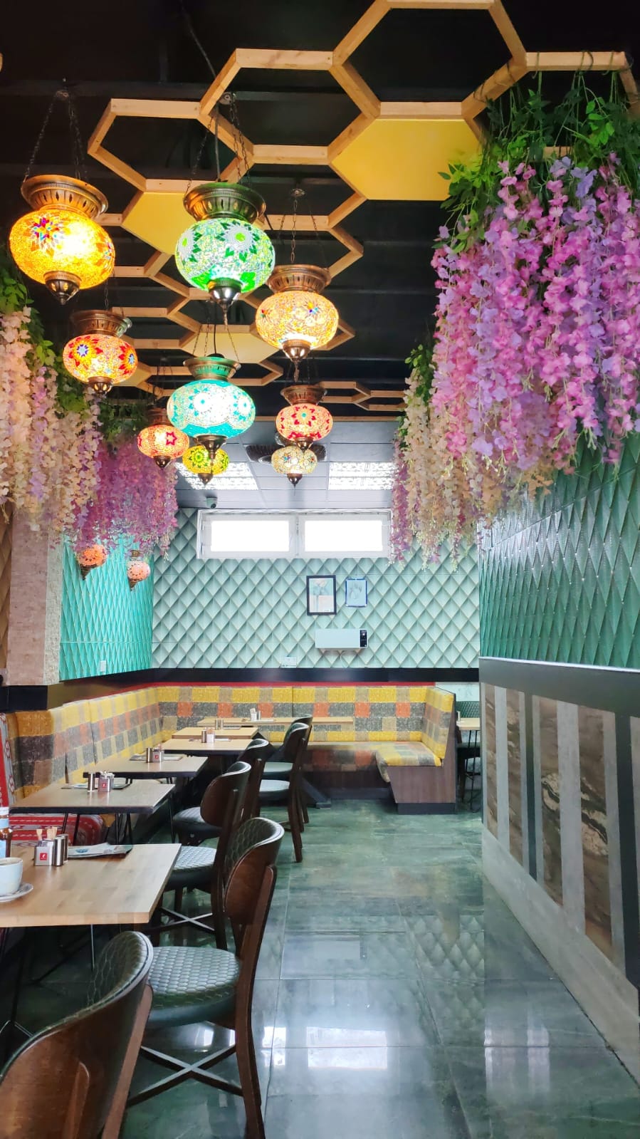 EVERINGHAM CAFE & RESTAURANT photo 4