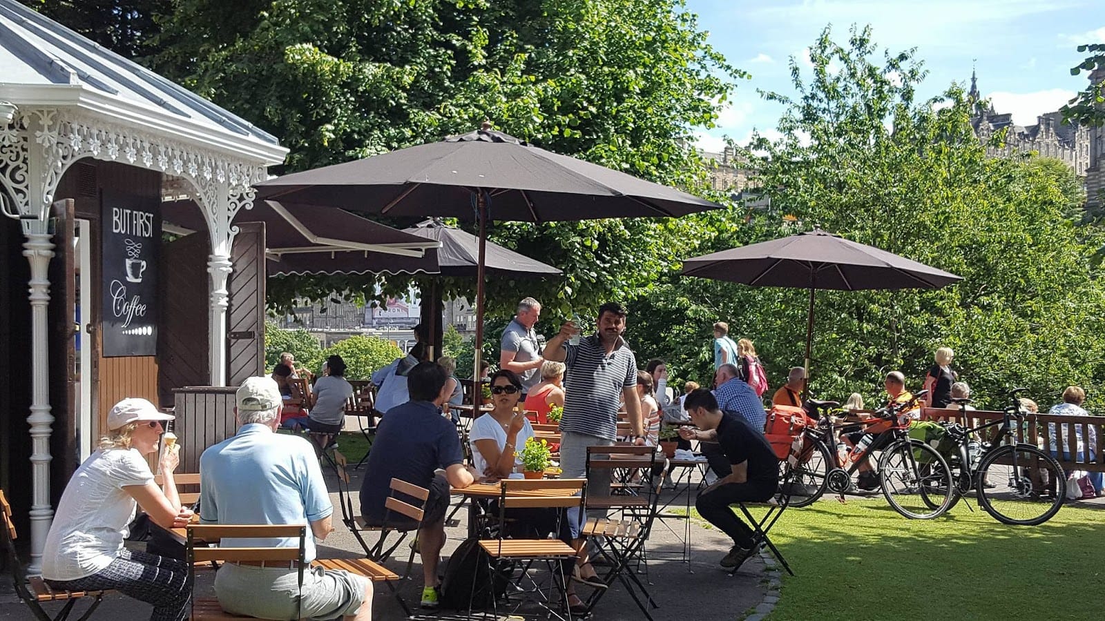 Sir Walter's Cafe in the Gardens