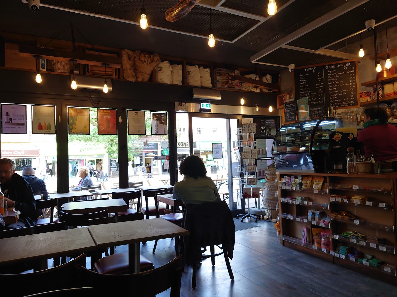 Aris Healthy Life Food Store & Cafe