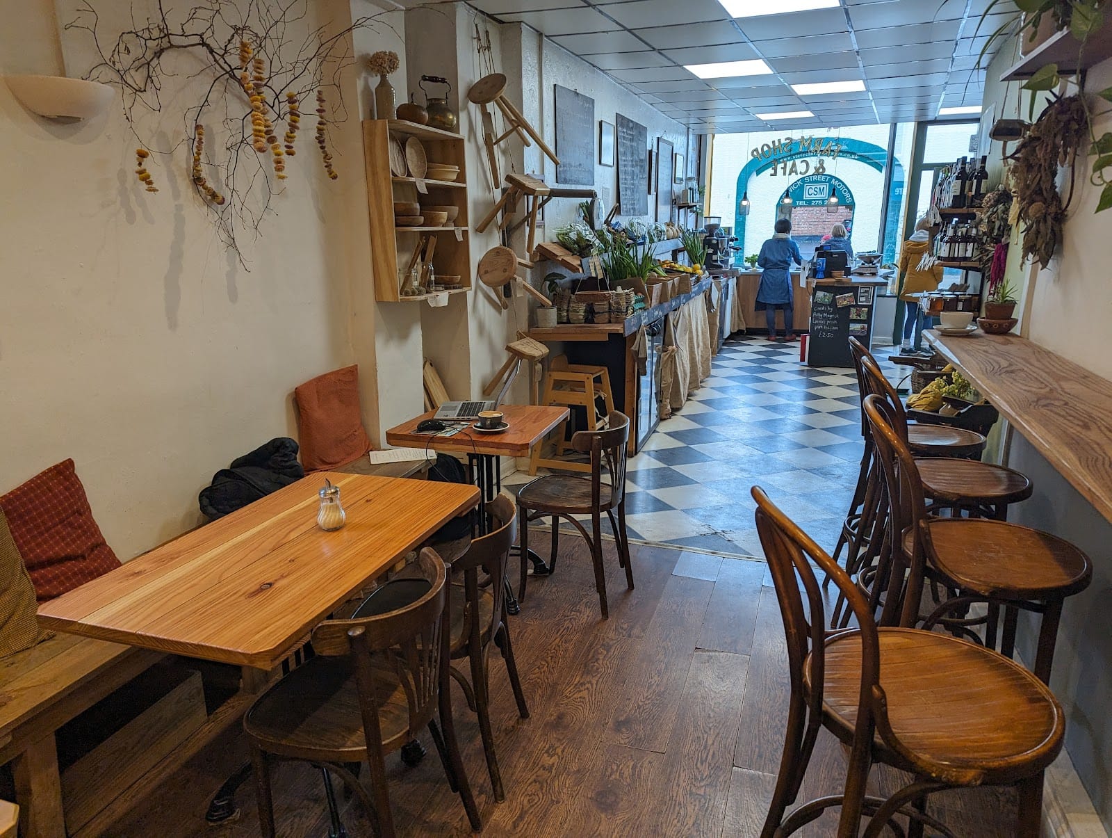 Shillingford Organics Farm Shop & Café