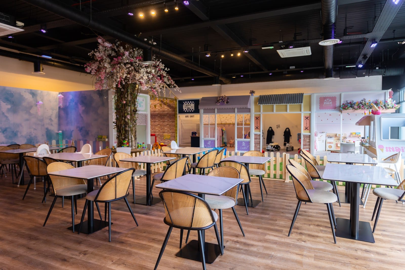 Imagine Play Café