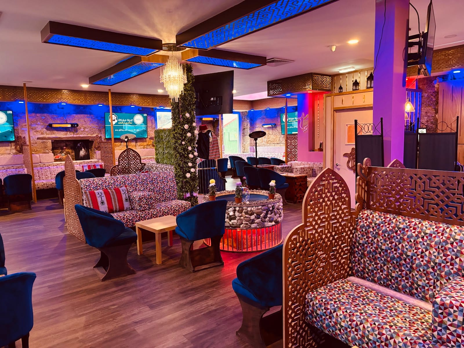 Sham Cafe