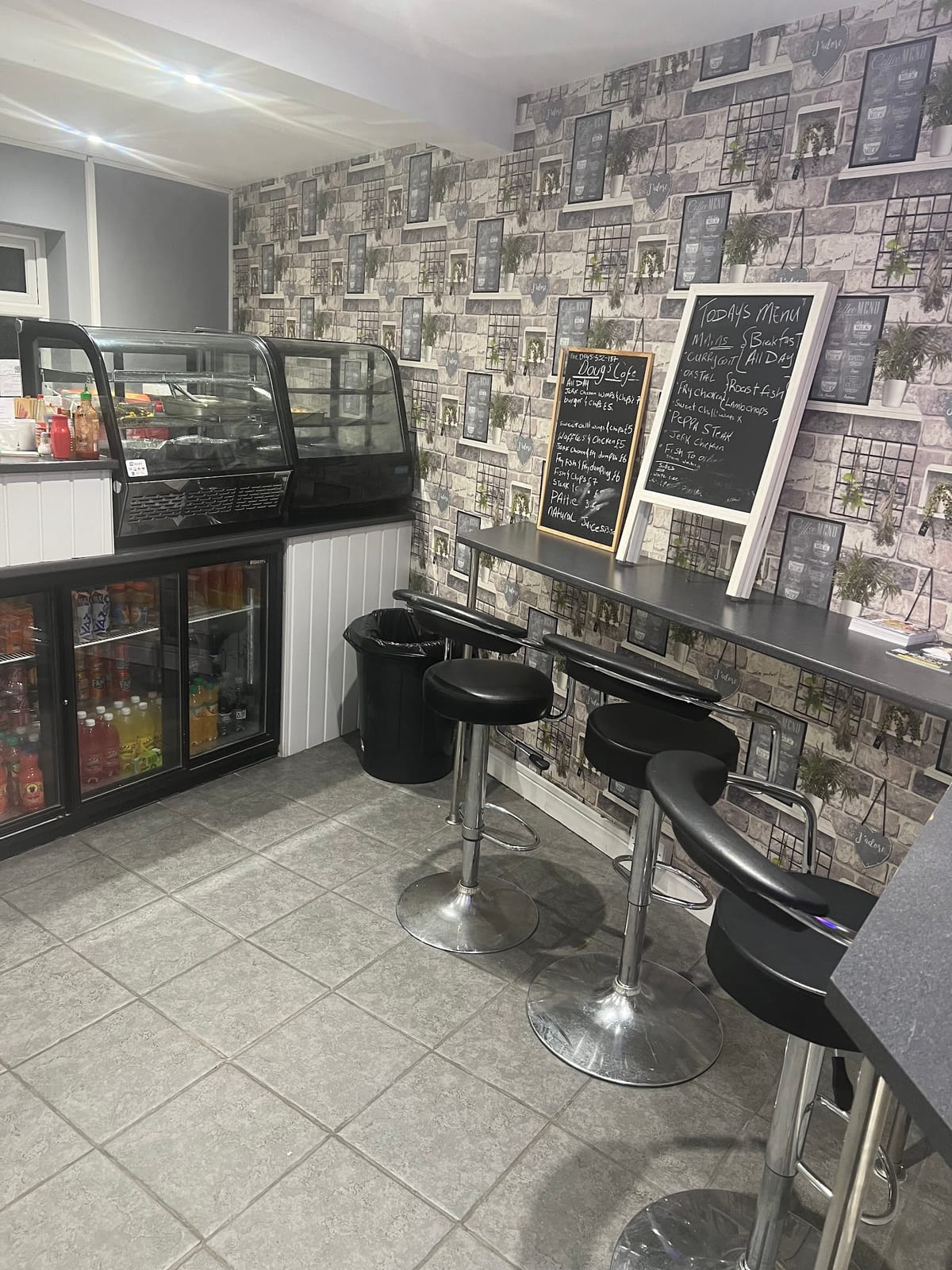 Doug's Cafe