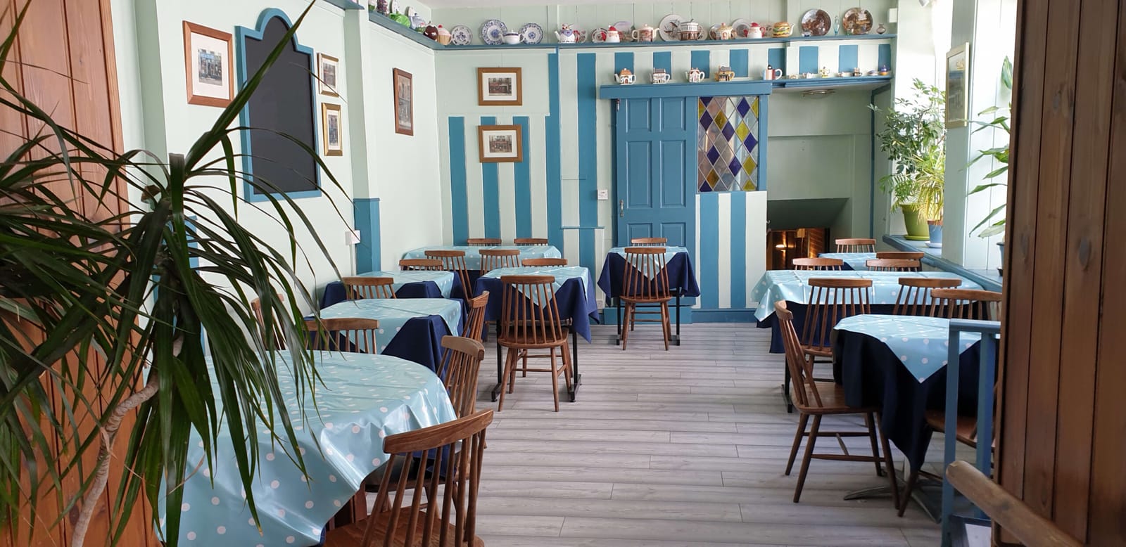 Watts Cafe photo 4
