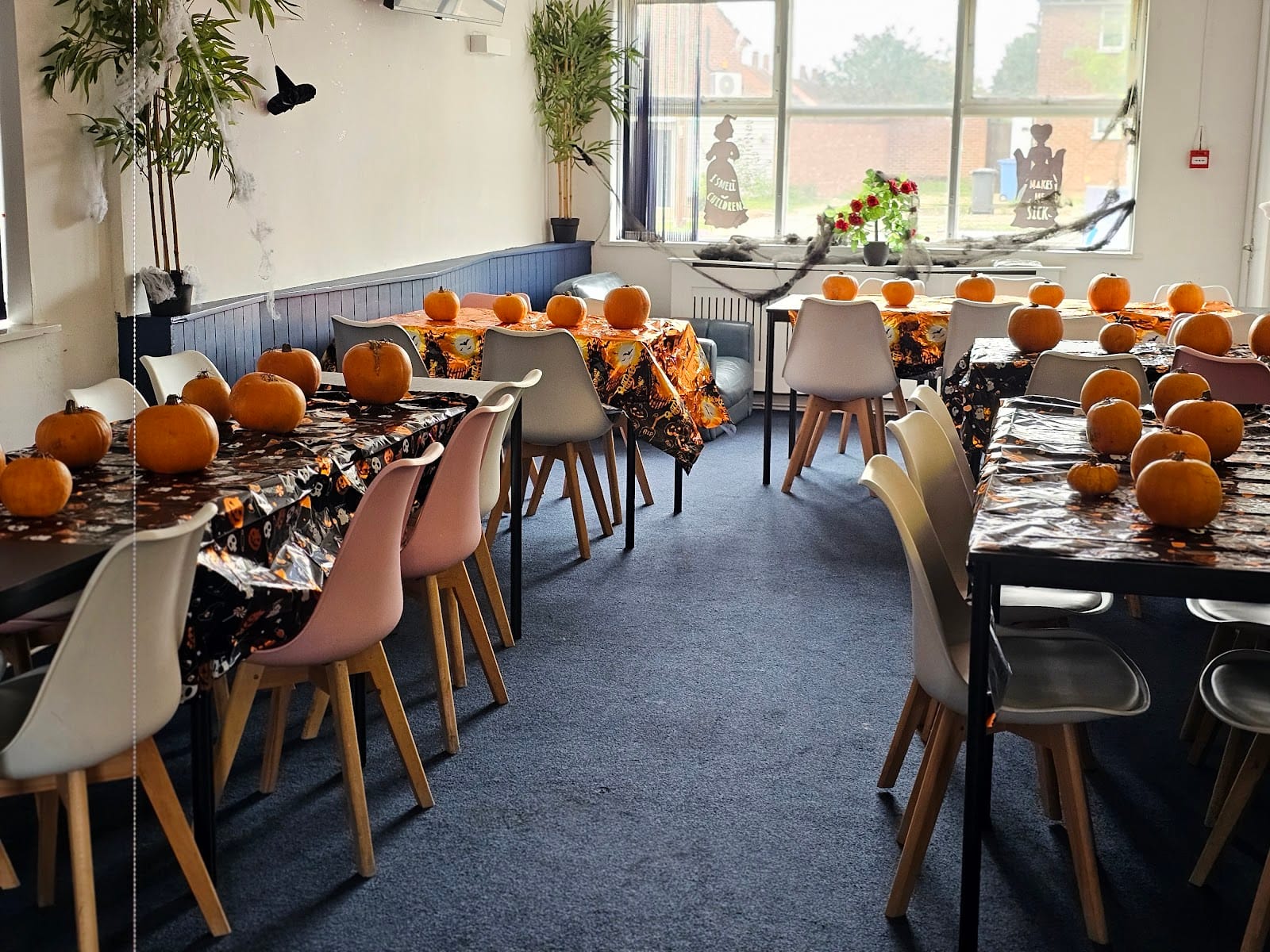 The Flying Horse Cafe & public house