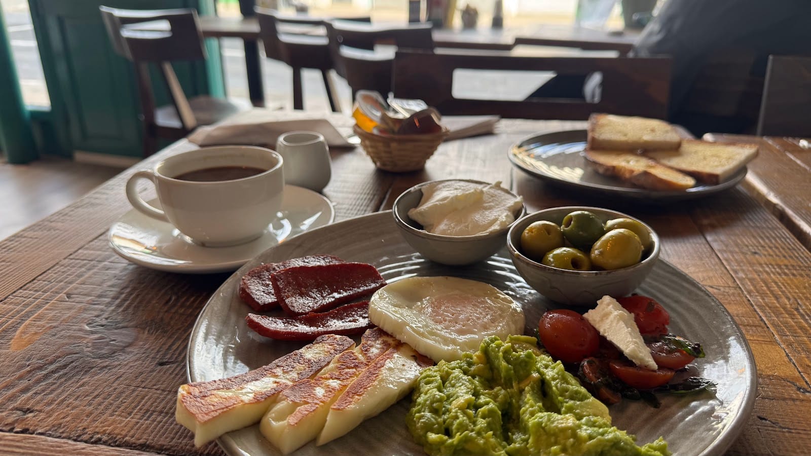 Leaf Cafe Bistro
