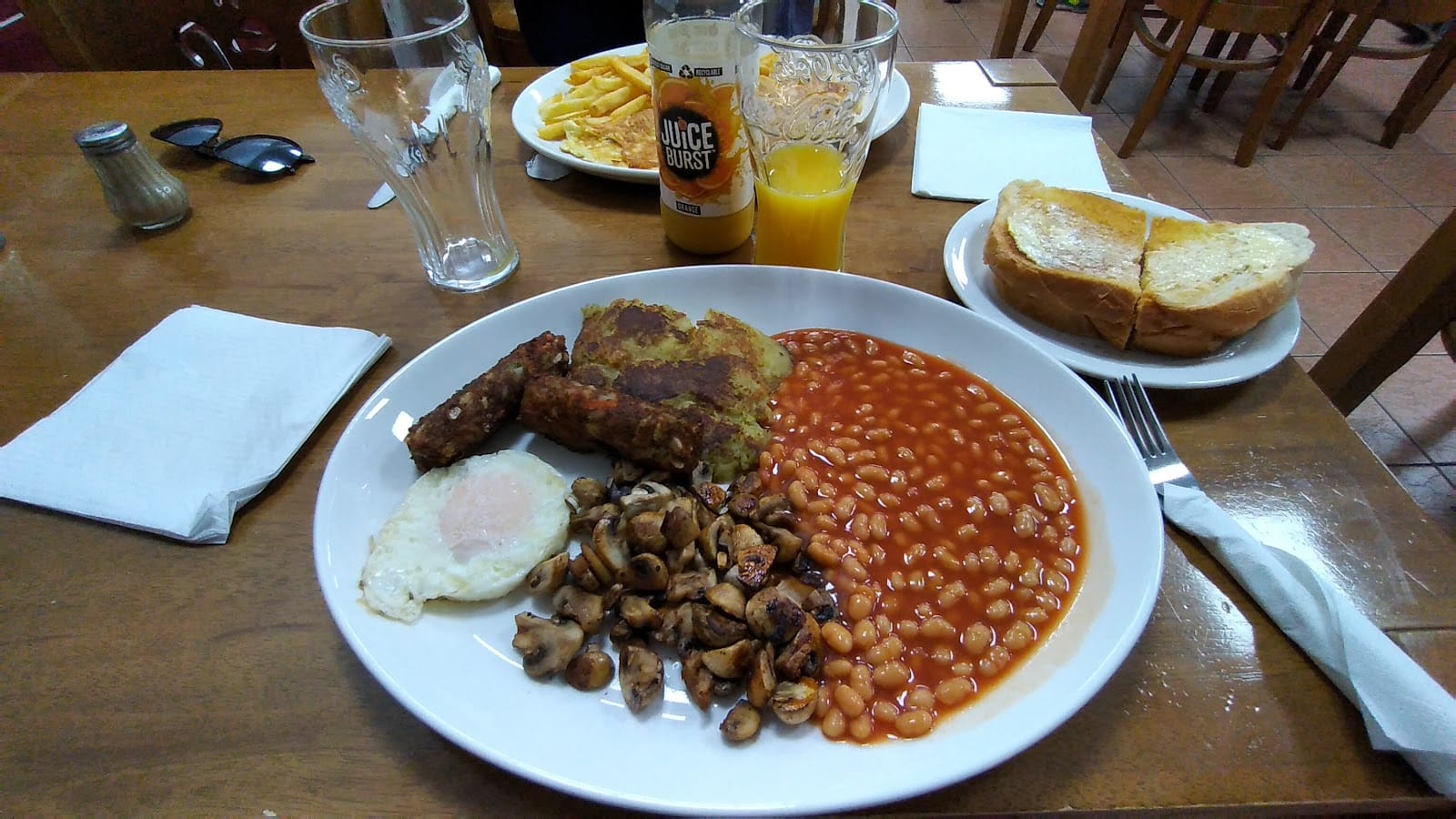 Diamond Cafe & Grill