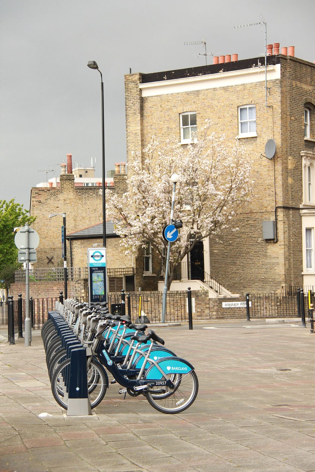 Cafe Avenue Bethnal Green photo 4