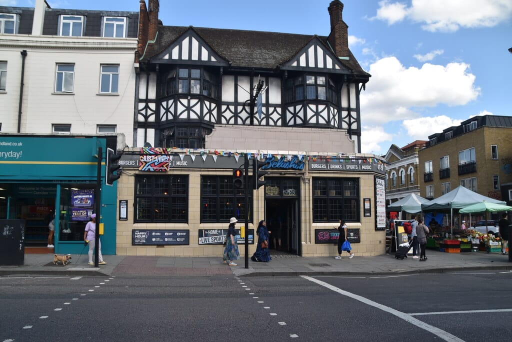 IZABELLA CAFE & PATISSERIE CAMDEN photo 4