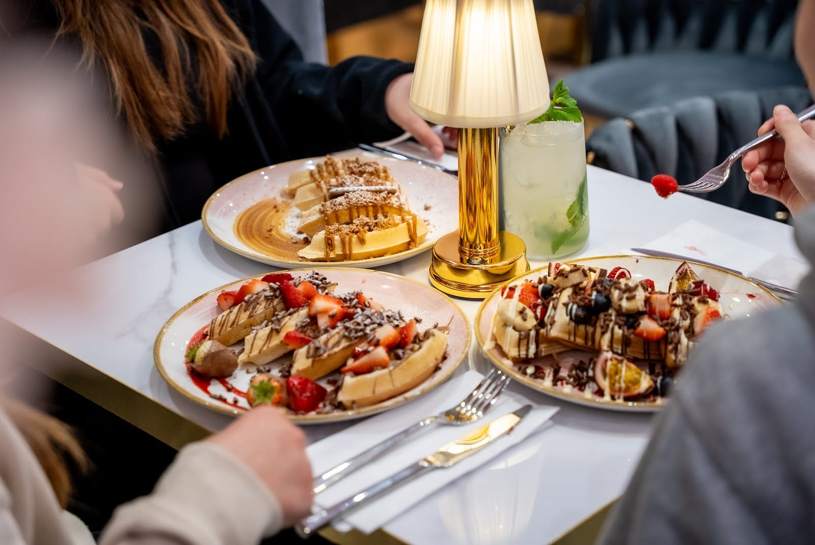 IZABELLA CAFE & PATISSERIE CAMDEN
