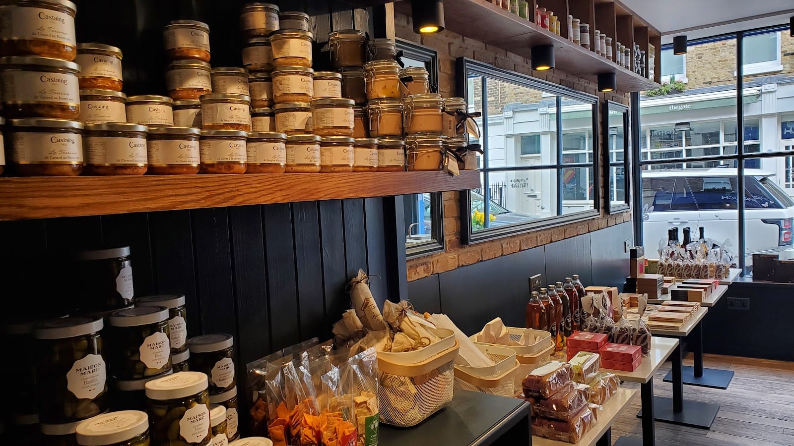 SO FRENCH Café + Épicerie