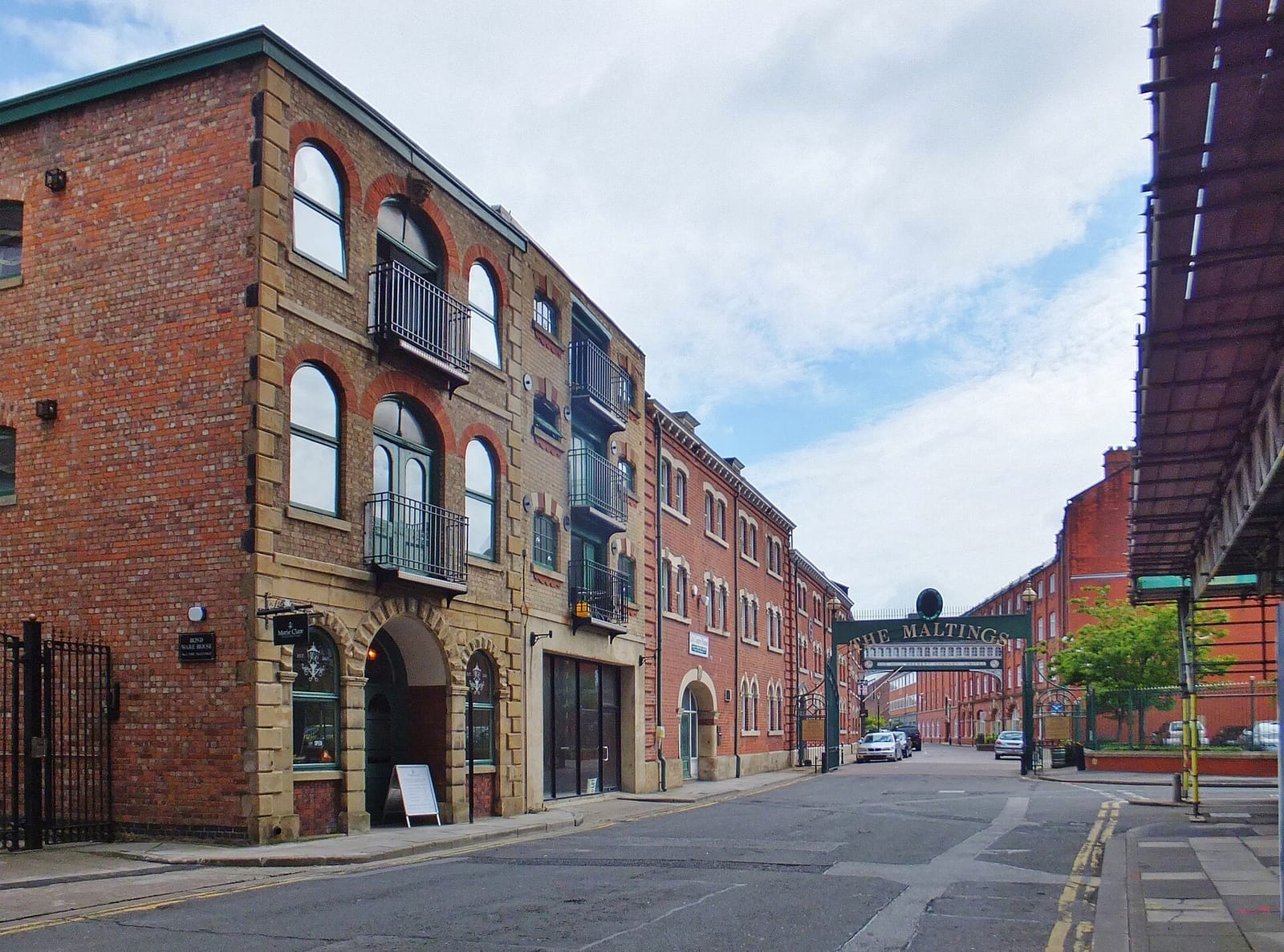 AMBER CAFE HULL Ltd photo 4