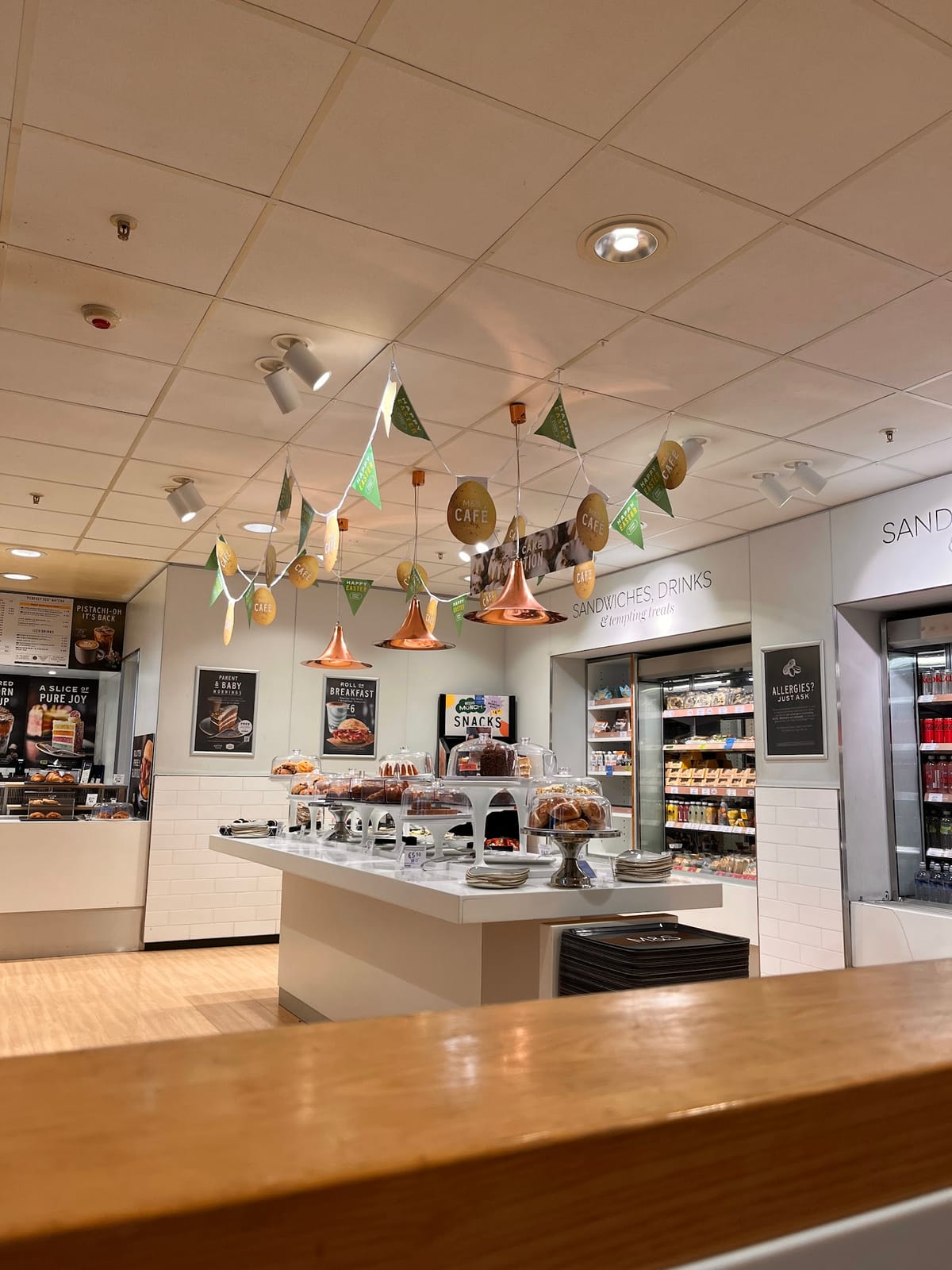 M&S Café