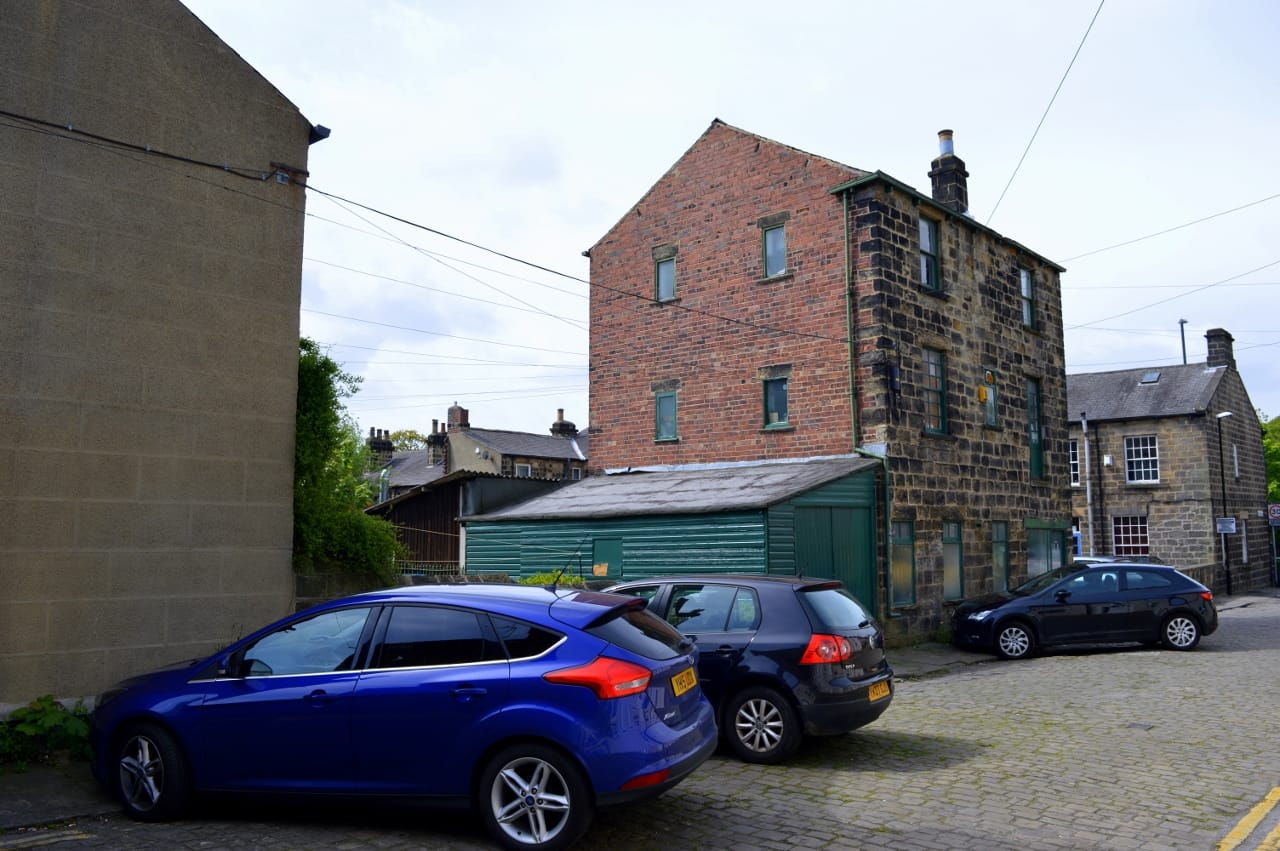 Loaf Far Headingley photo 12