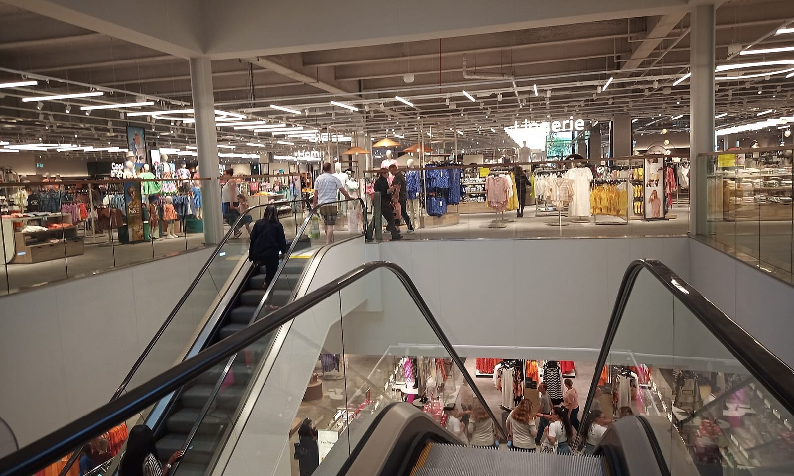 Marks & Spencer photo 5