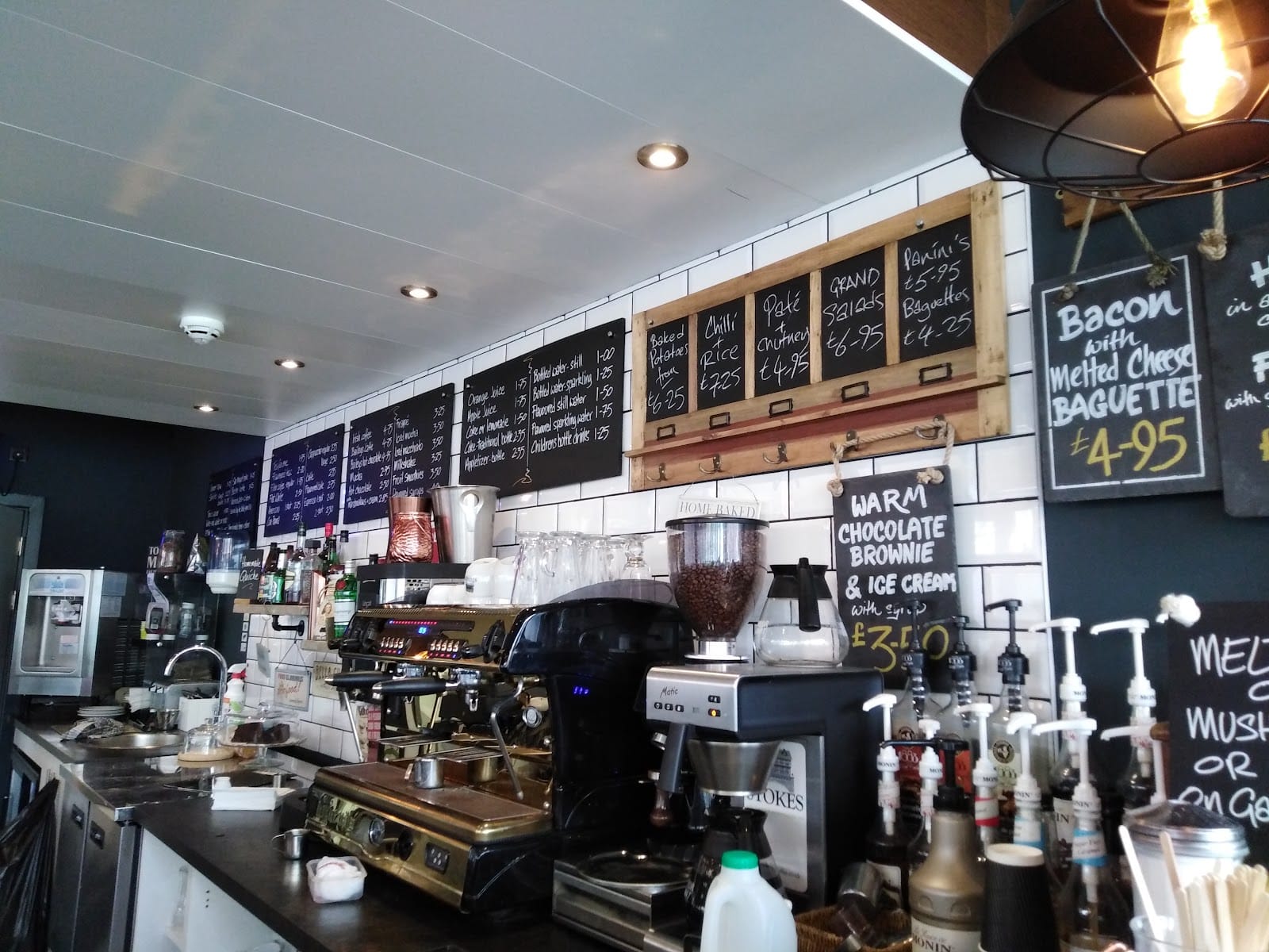 GRAND Coffee House