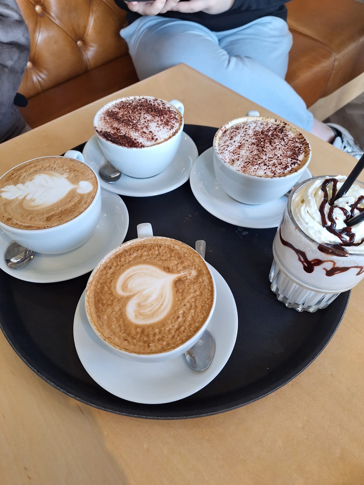 YOLO Coffee & Kitchen