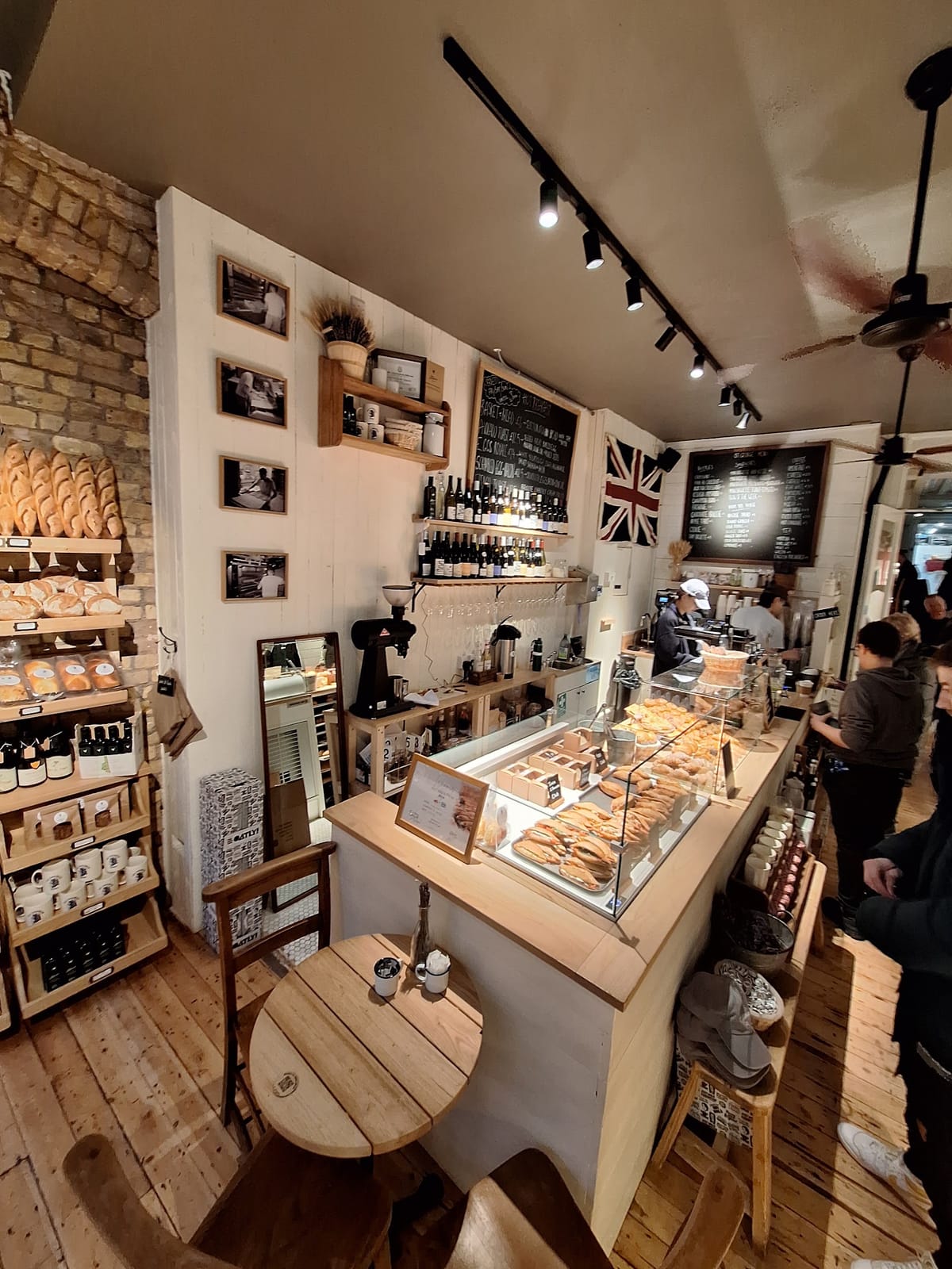 St.George Coffee Shop & Wine Bar