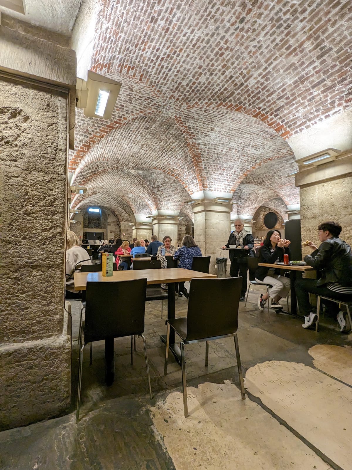 Cafe in the Courtyard (Seasonal - summer)