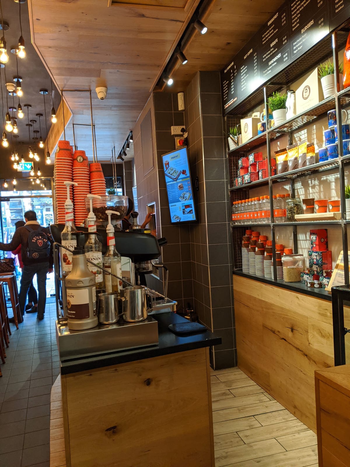 FiLLi Cafe