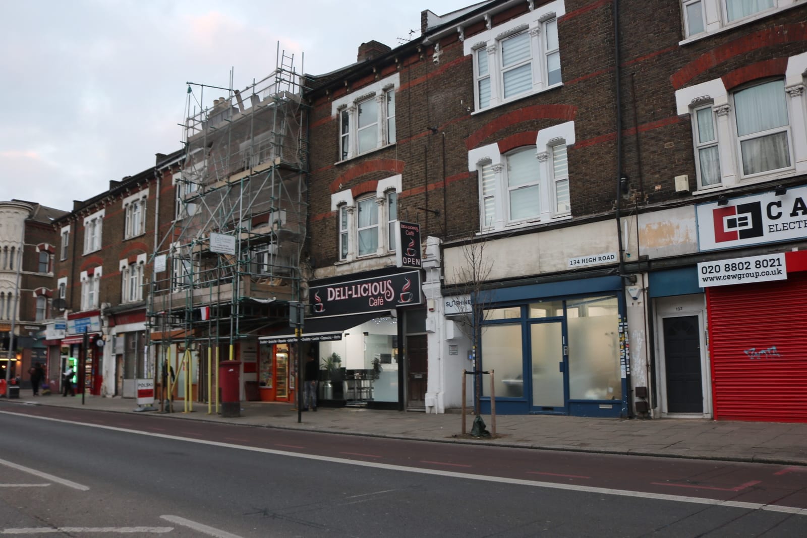 Deli-Licious Café Tottenham photo 5