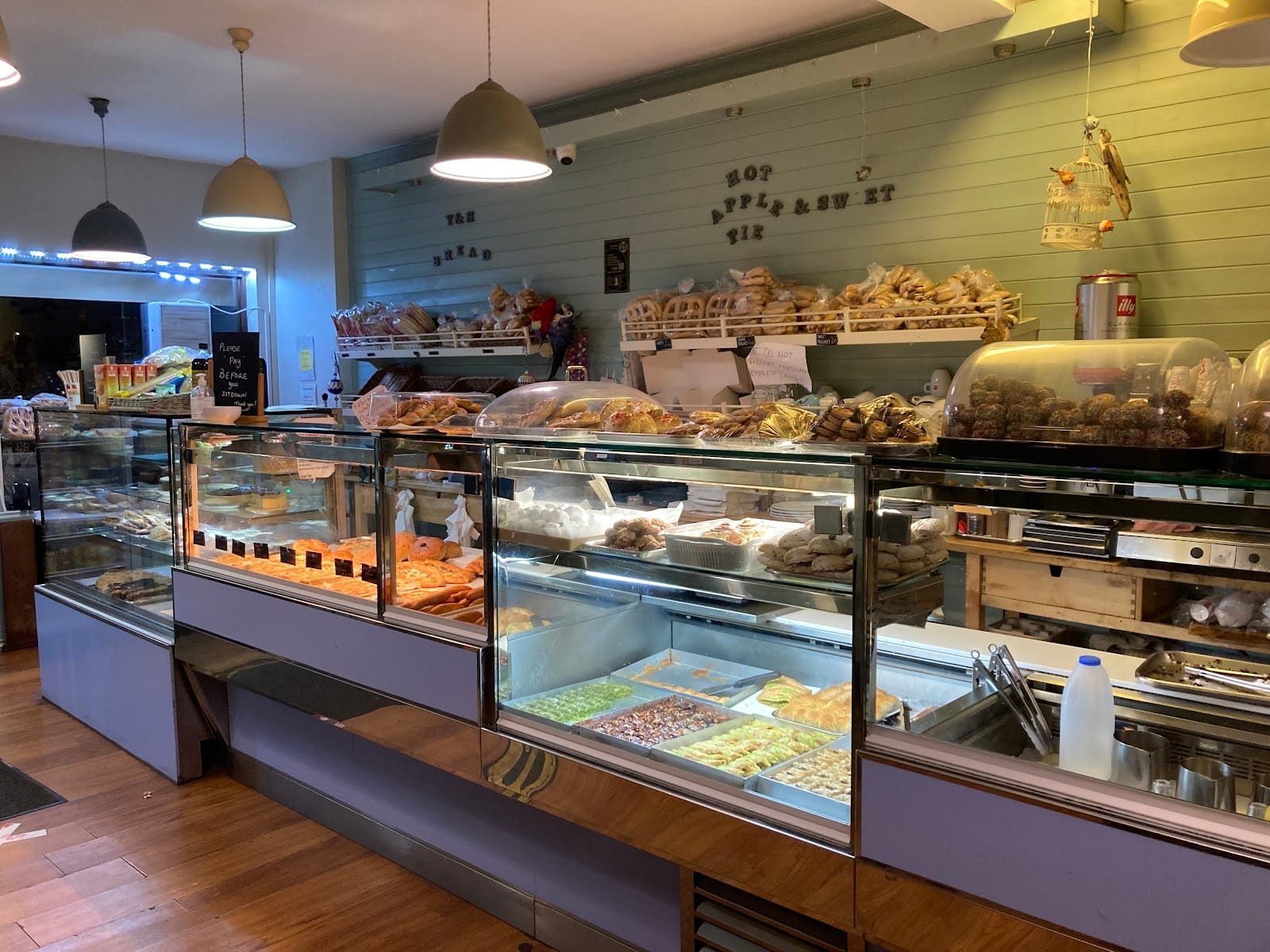 Bissè Patisserie & Cafe